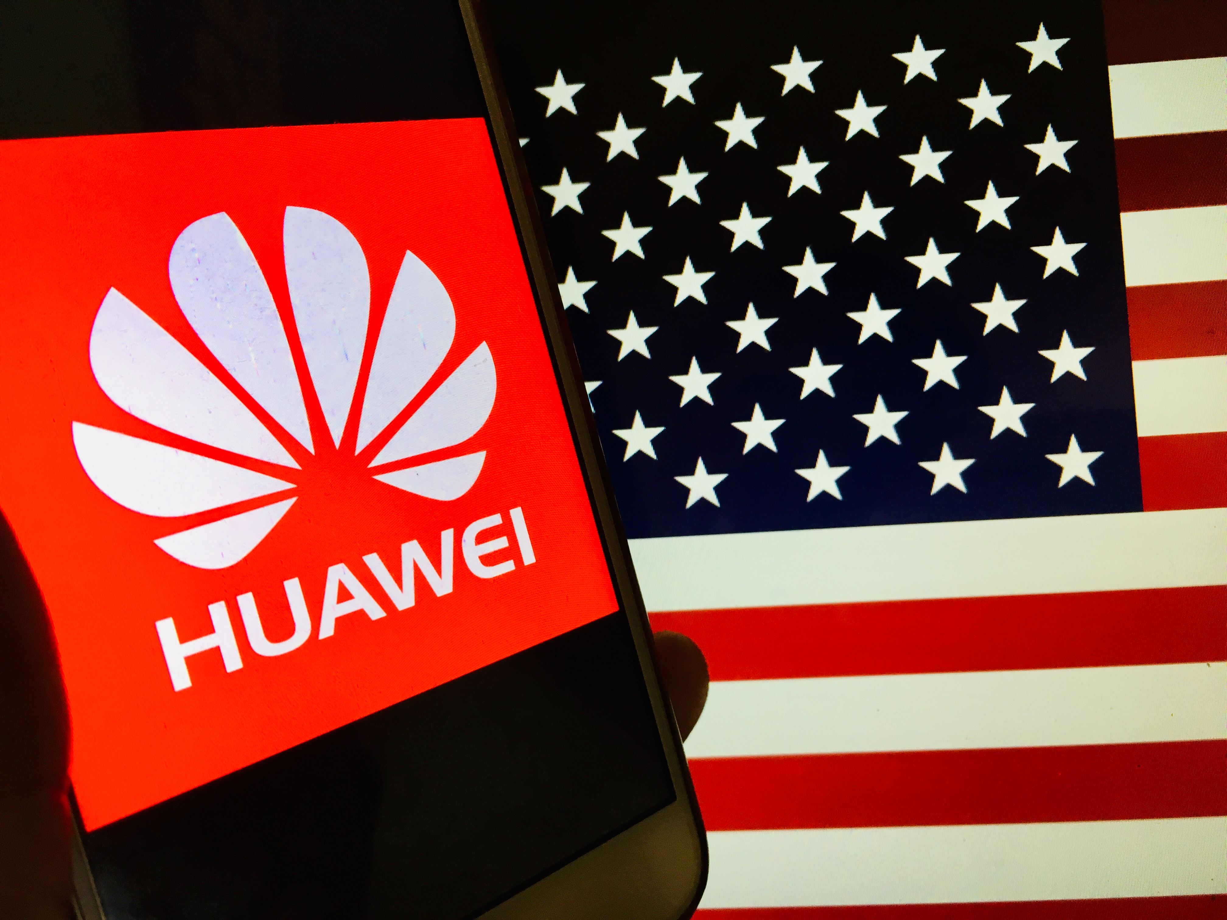 USA nie odpuszcza Huaweiowi. Chce go odciąć od kluczowej technologii