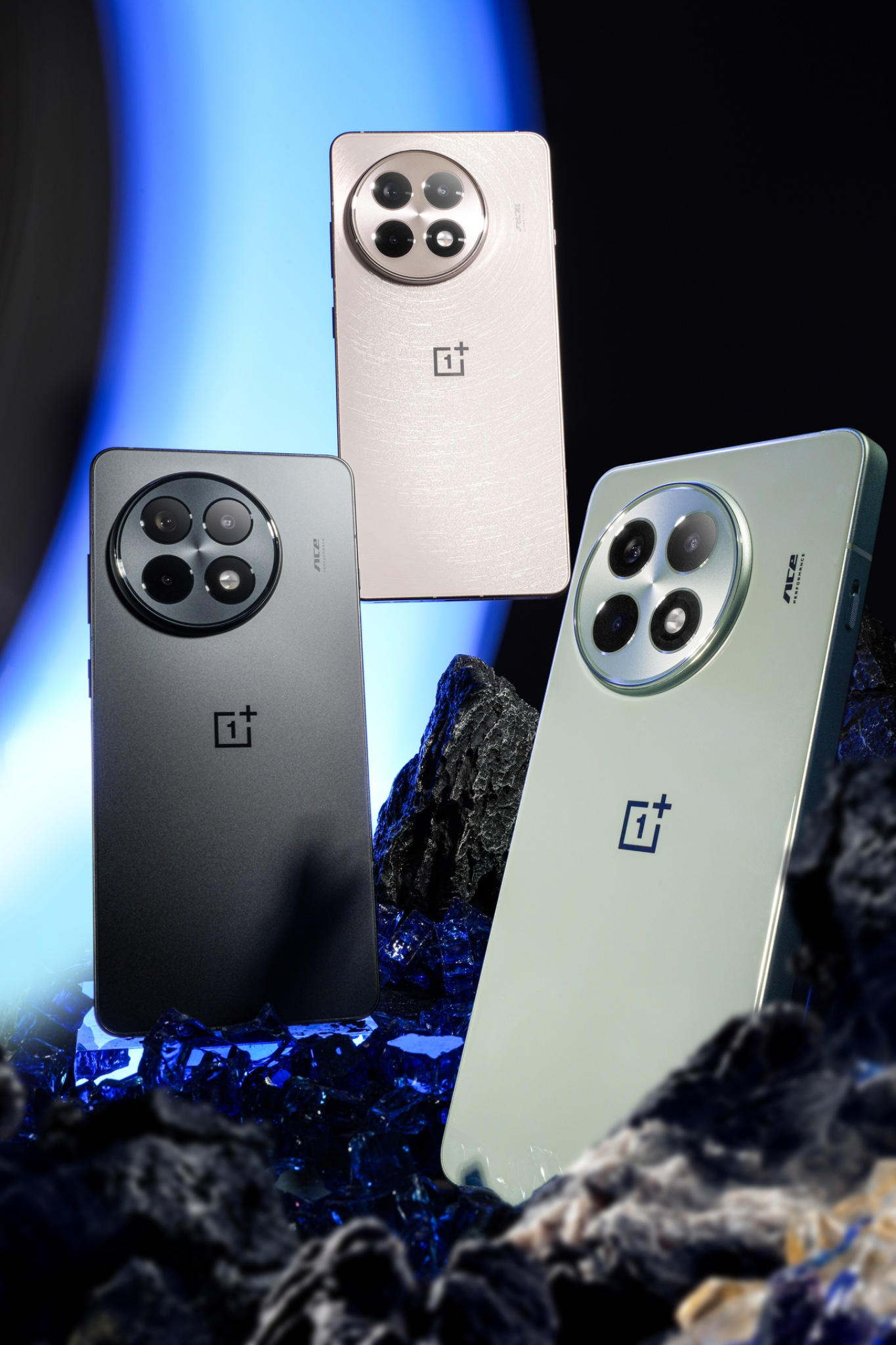 OnePlus pokazał dwa nowe smartfony. Jeden zadebiutuje jako OnePlus 13R