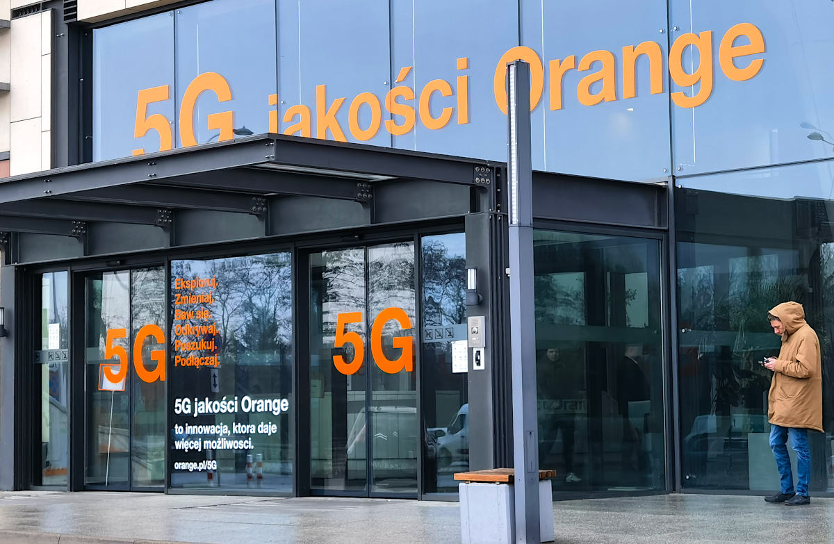 Orange rozwija sieć 5G: ponad 3000 stacji dostępnych w paśmie C