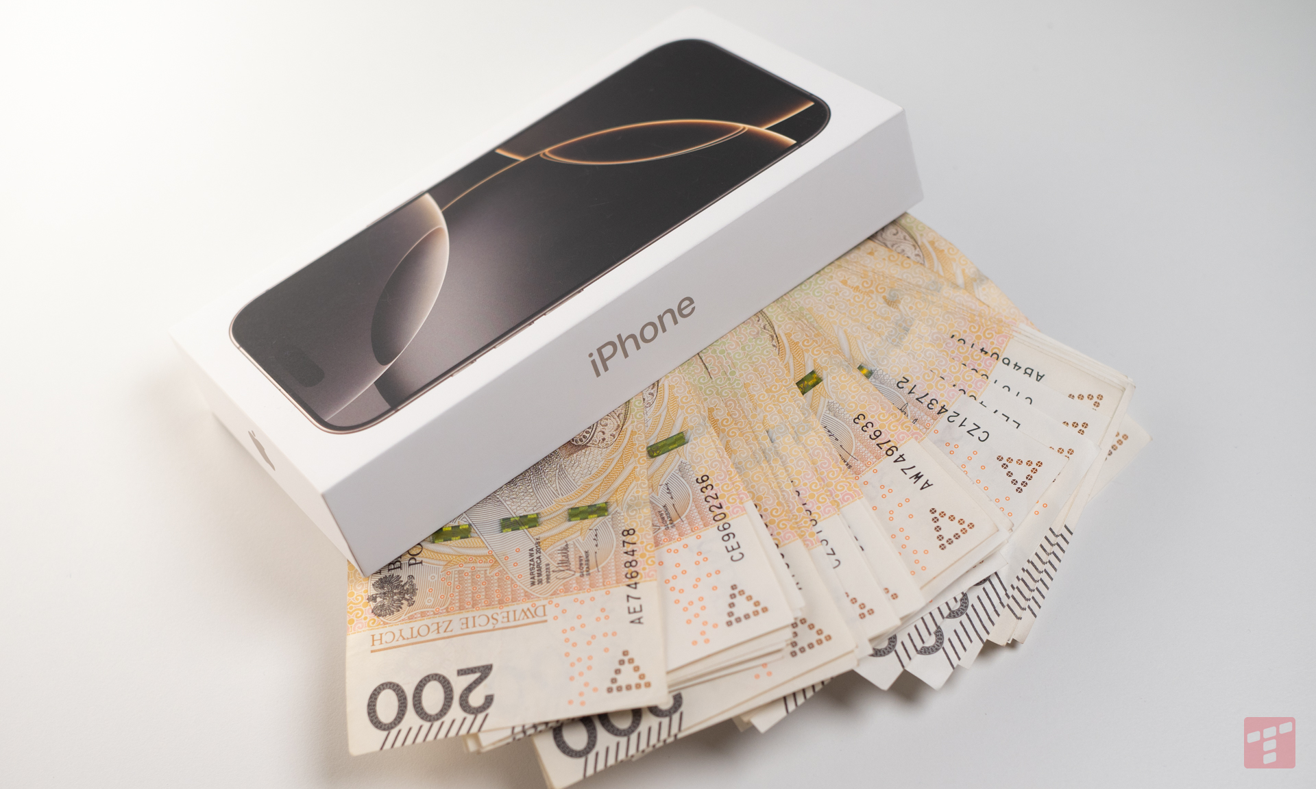 Najlepszy telefon 2024 - przyznaliśmy Gorące Telefony!