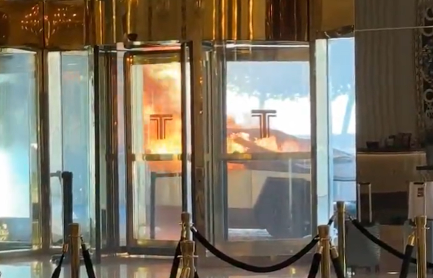 Wybuch Cybertrucka koło hotelu Trumpa. Są ofiary
