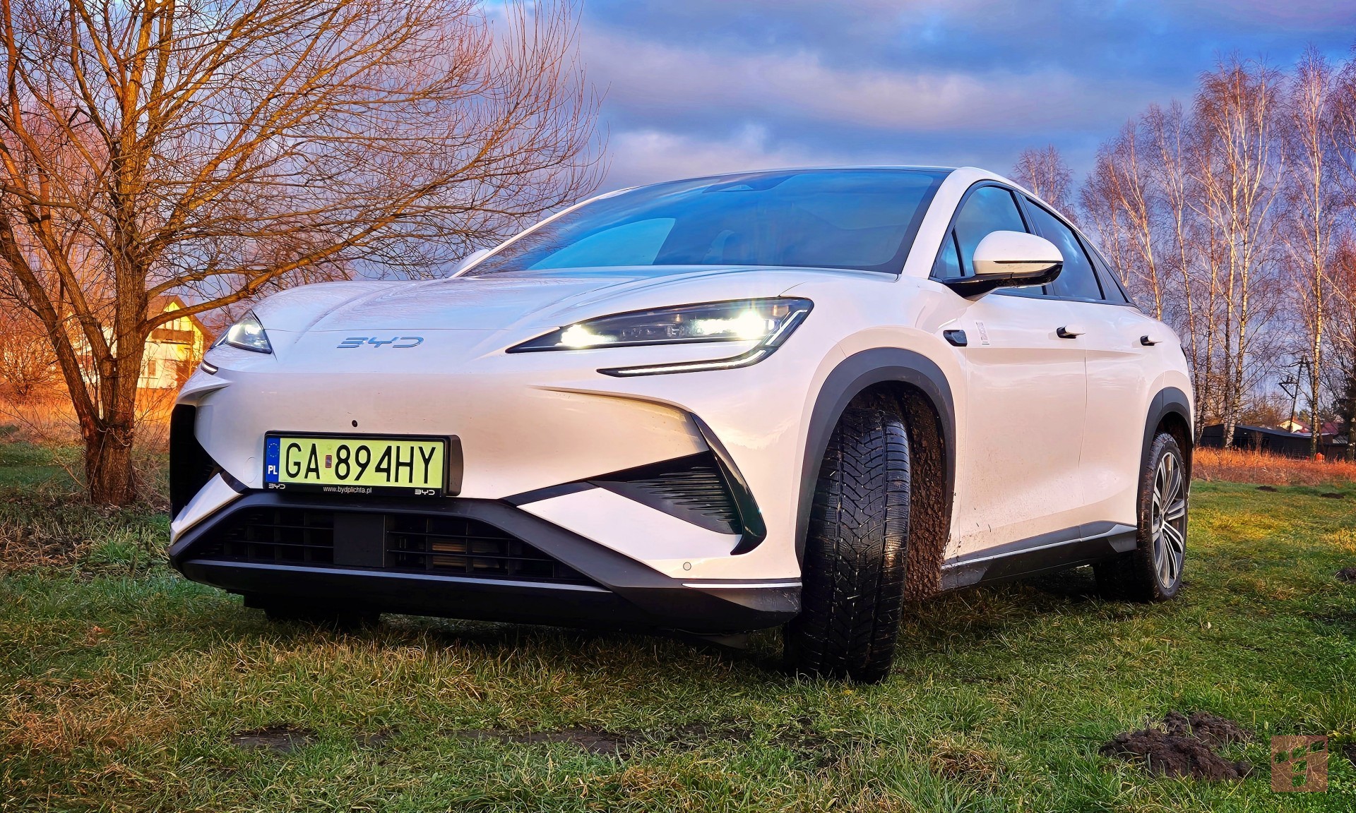 BYD znów kusi Polaków. Tym razem rodzinny elektryk z pazurem