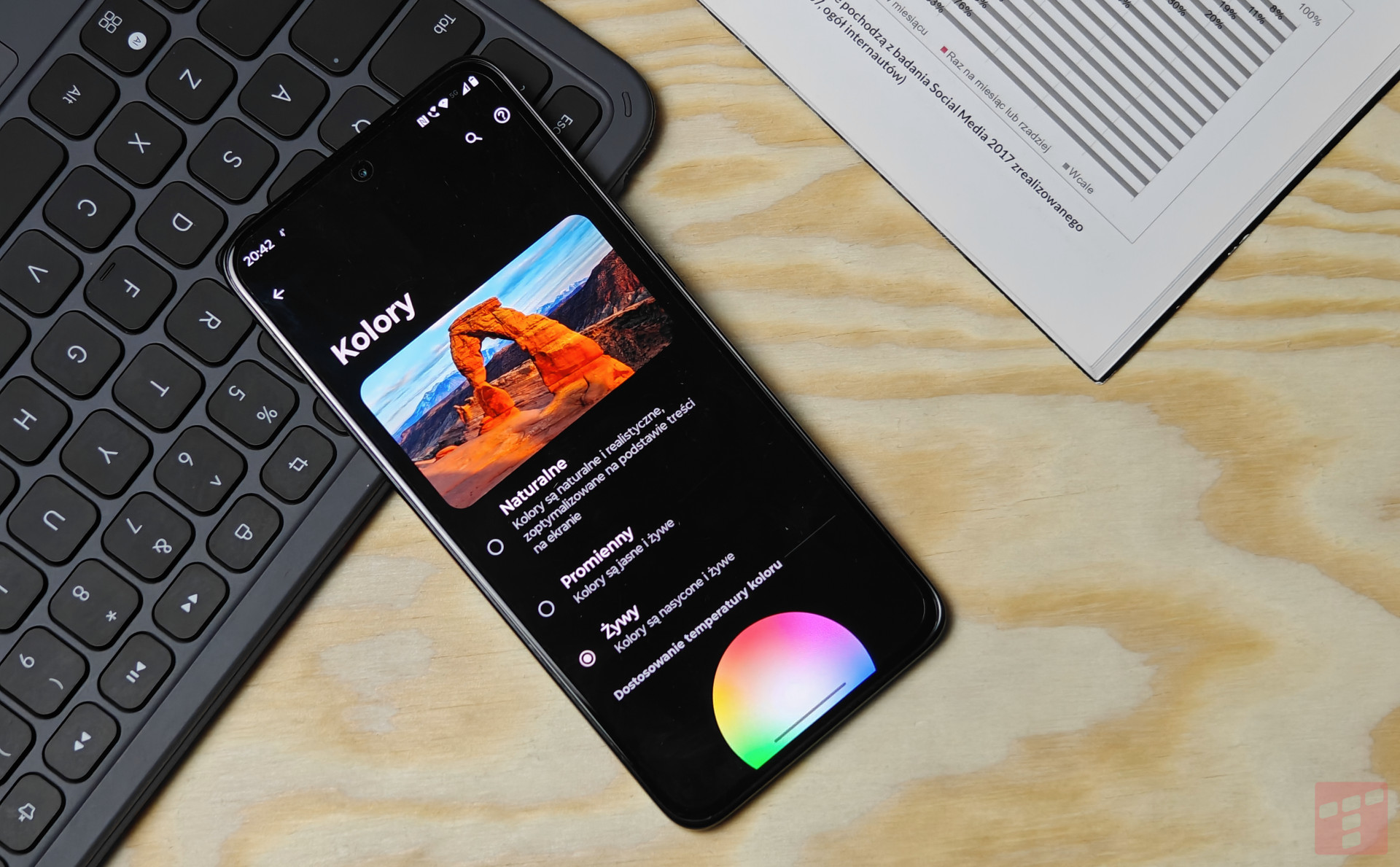 ThinkPhone25 by Motorola: mały twardziel dla biznesmena (test)