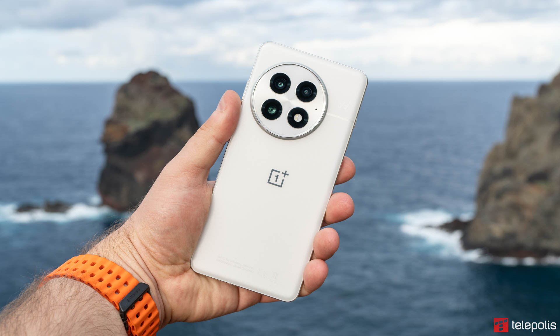 OnePlus 13 to smartfon idealny na wakacje. Sprawdziłem to na Maderze (test)