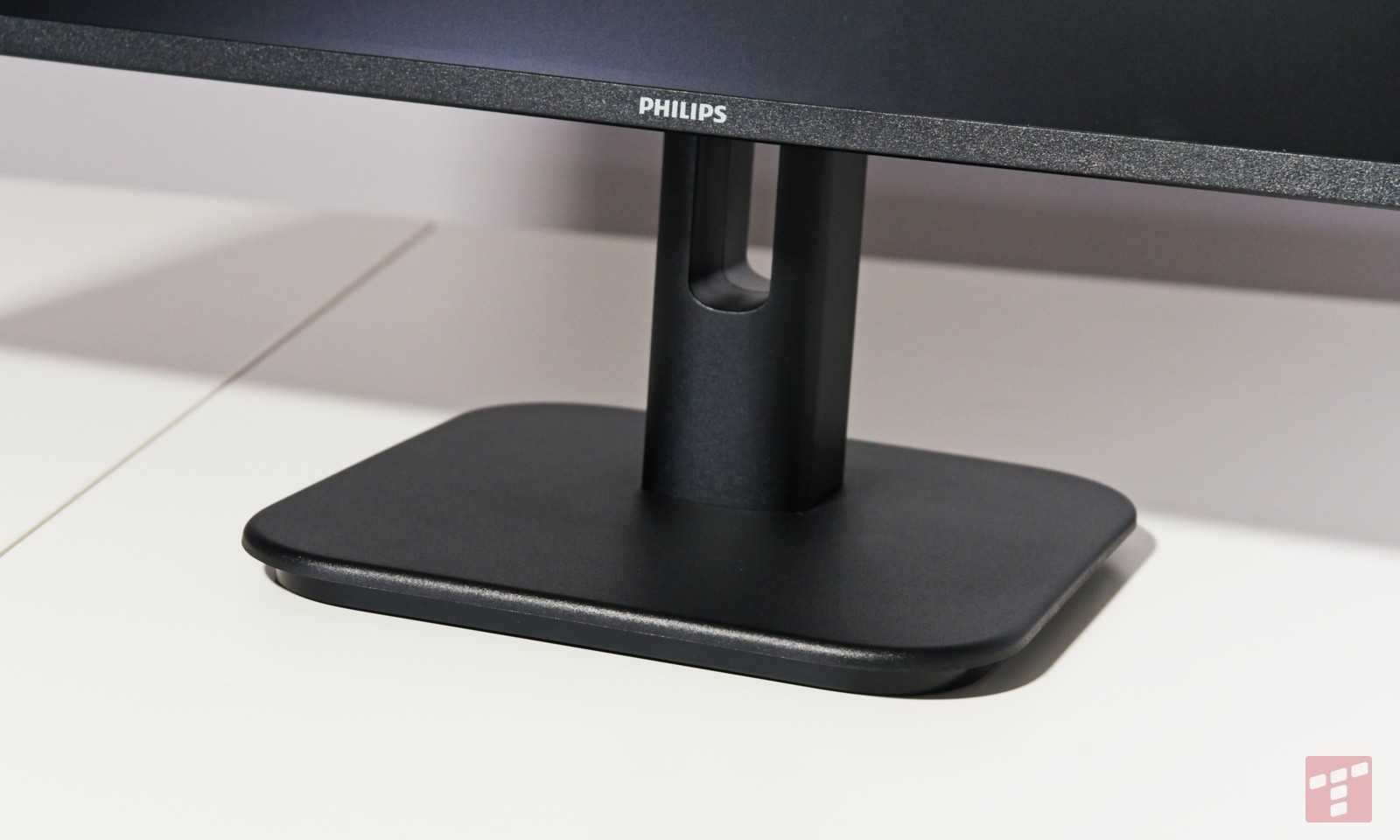 Sprawdzamy monitor z Biedronki. Test Philips 24E1N1100