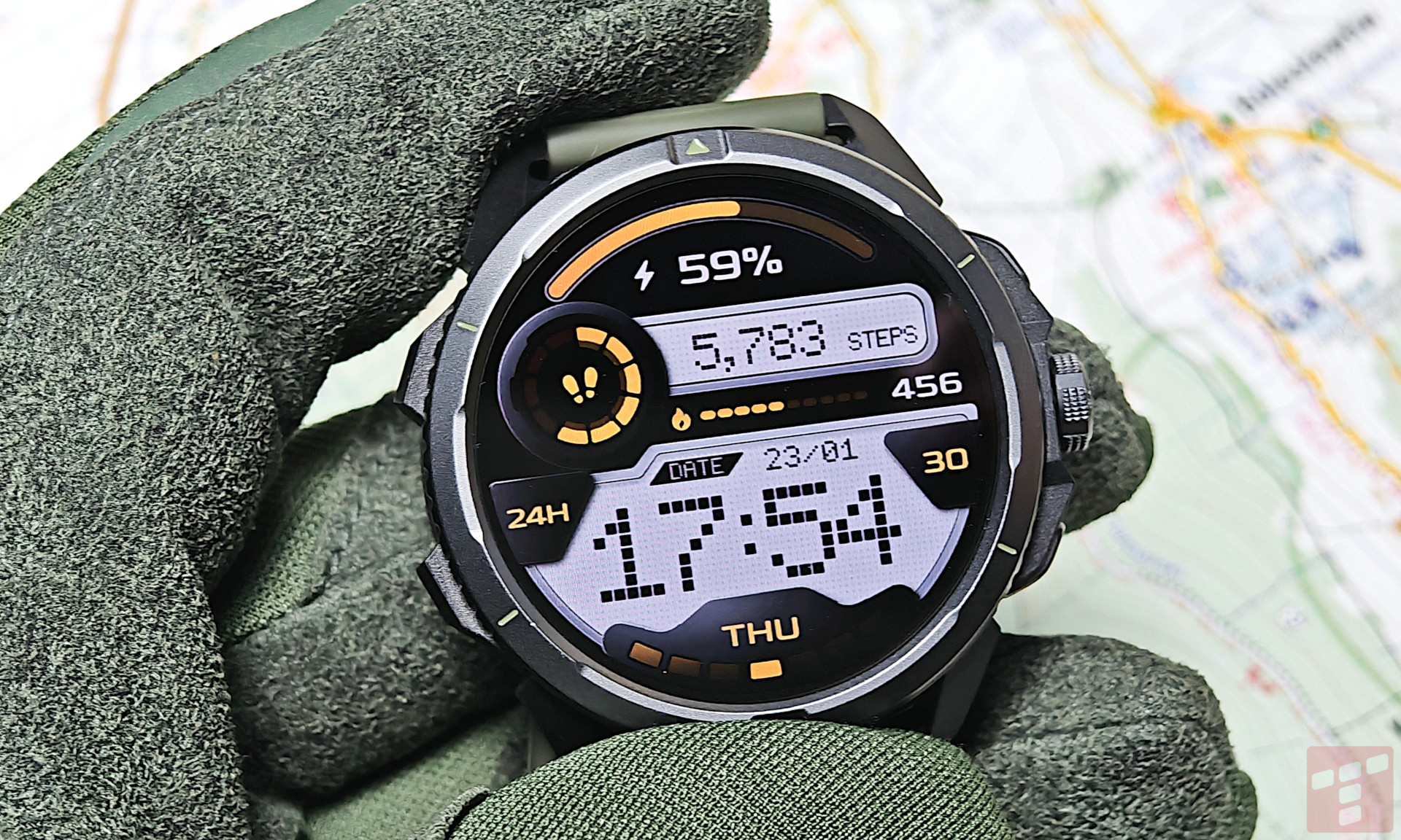 Hammer Watch 2 - militarny sznyt i przystępna cena (test)