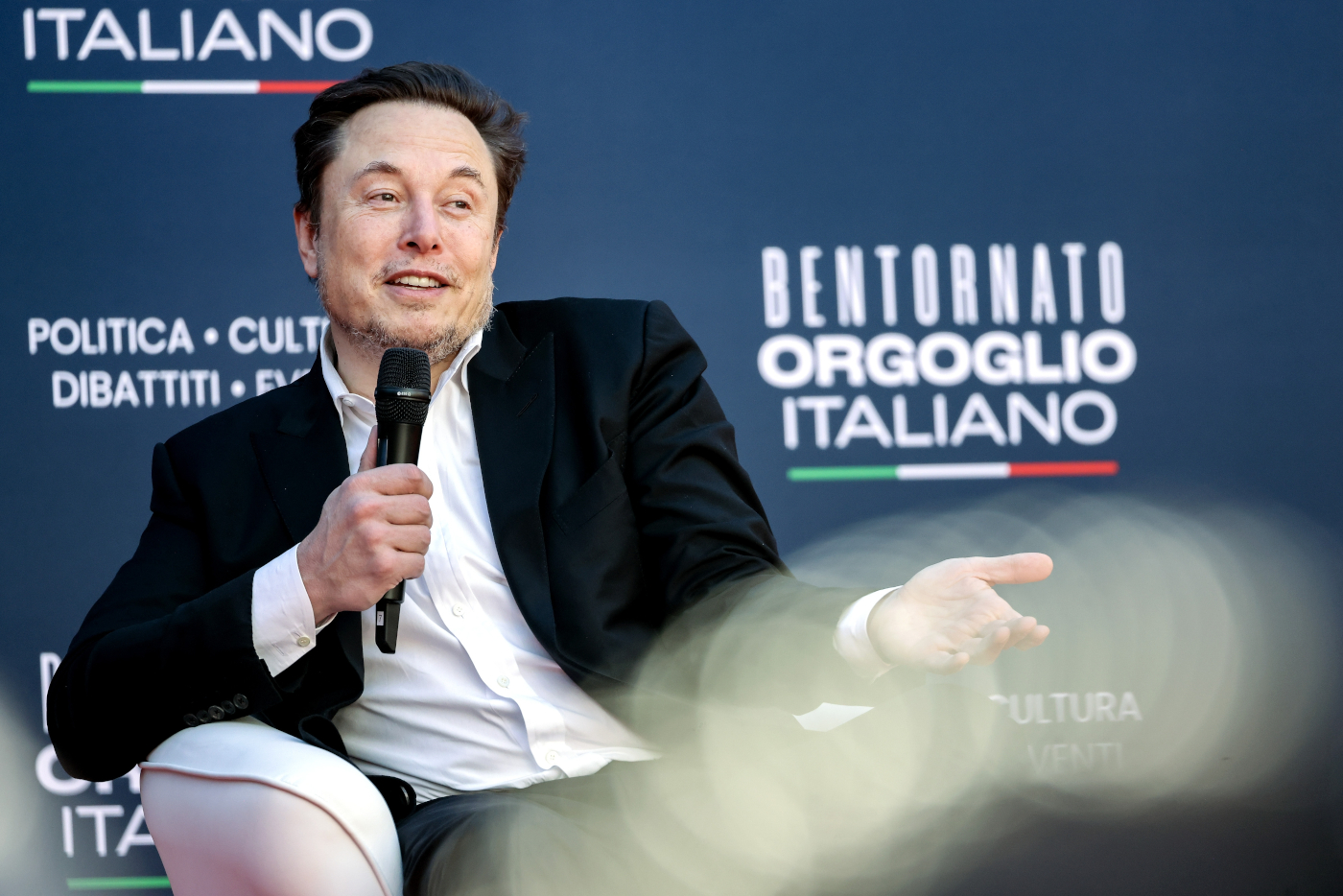 Musk wysłał pracownikom zaskakującego maila. Teraz zaprzecza