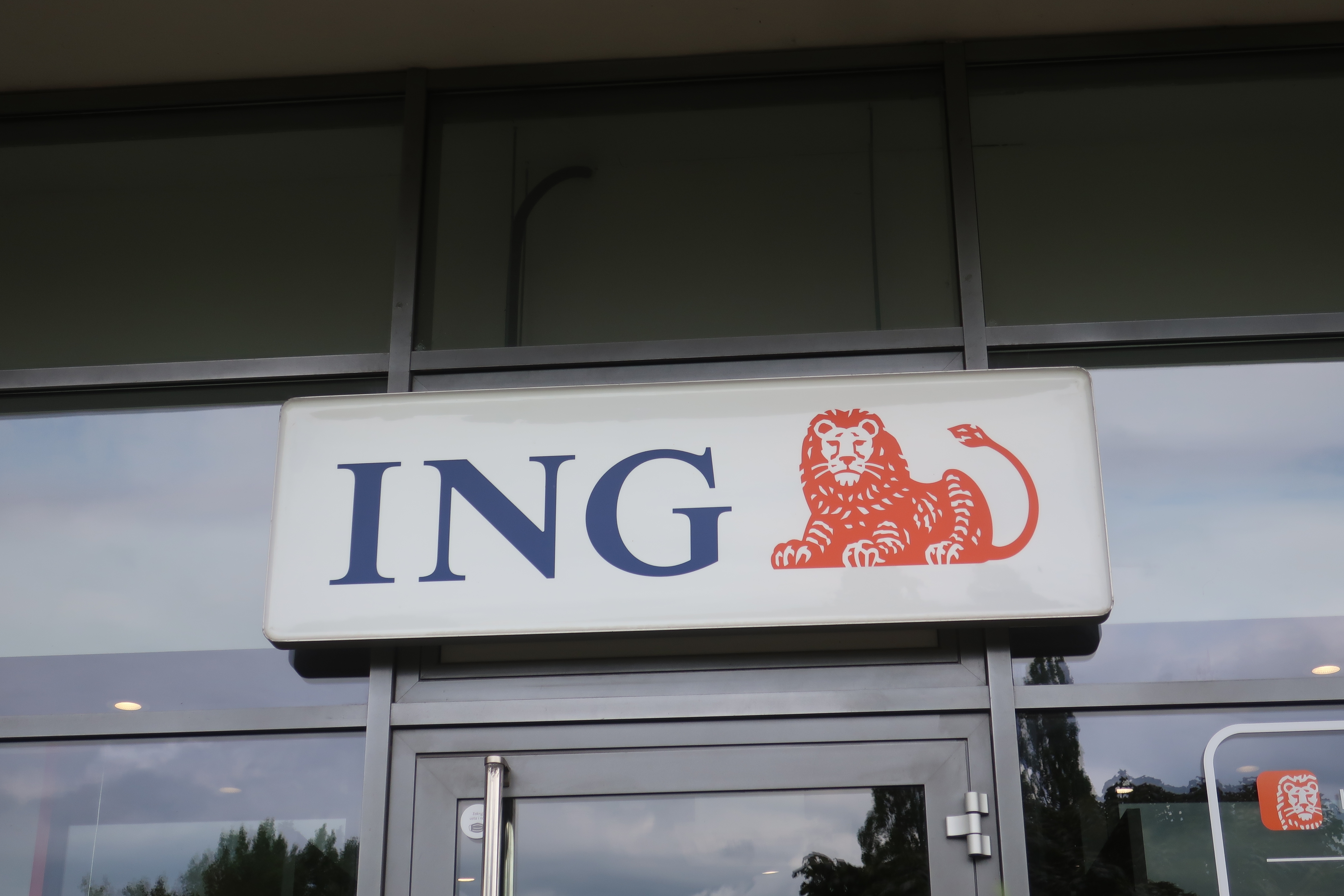 ING wyda klientom nowe karty. Pierwsi dostaną jeszcze w styczniu