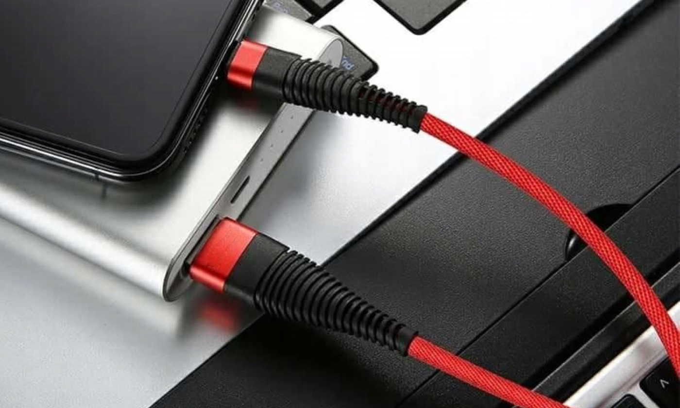 Masz dość przecierających i łamiących się kabli USB? Oto rozwiązanie
