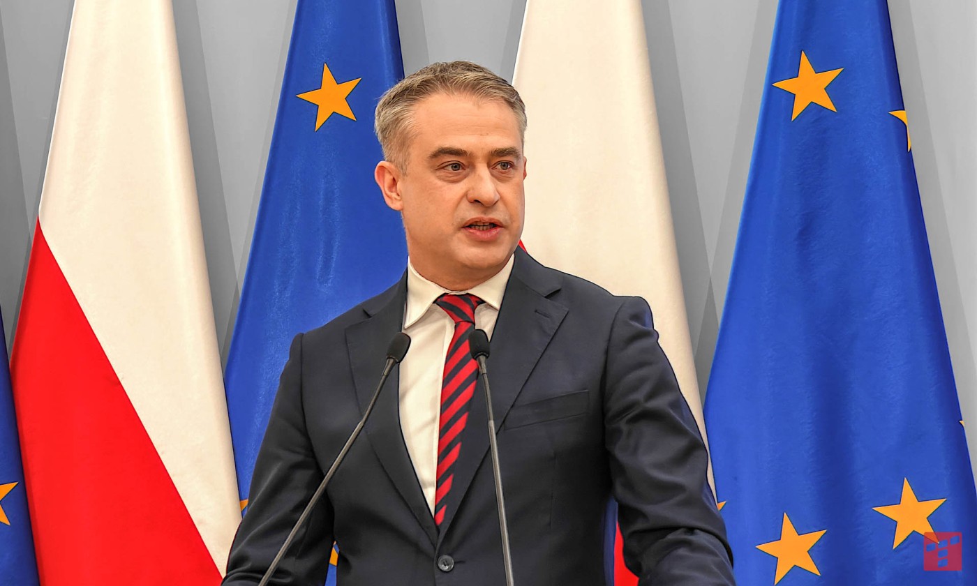 Rząd wzywa do walki z pedofilią w sieci