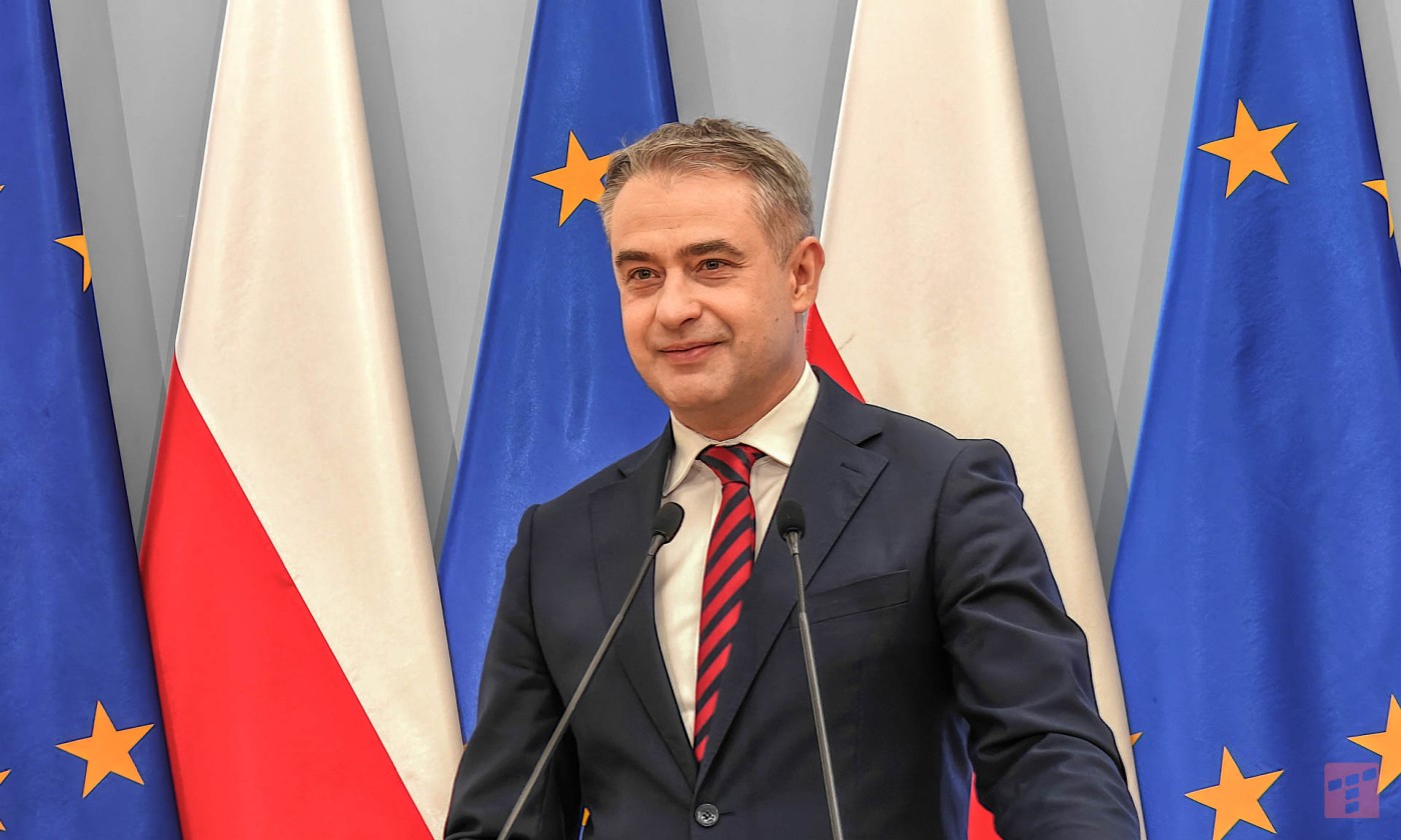 Rząd wprowadził zmiany do projektu ustawy o AI. To efekt konsultacji społecznych
