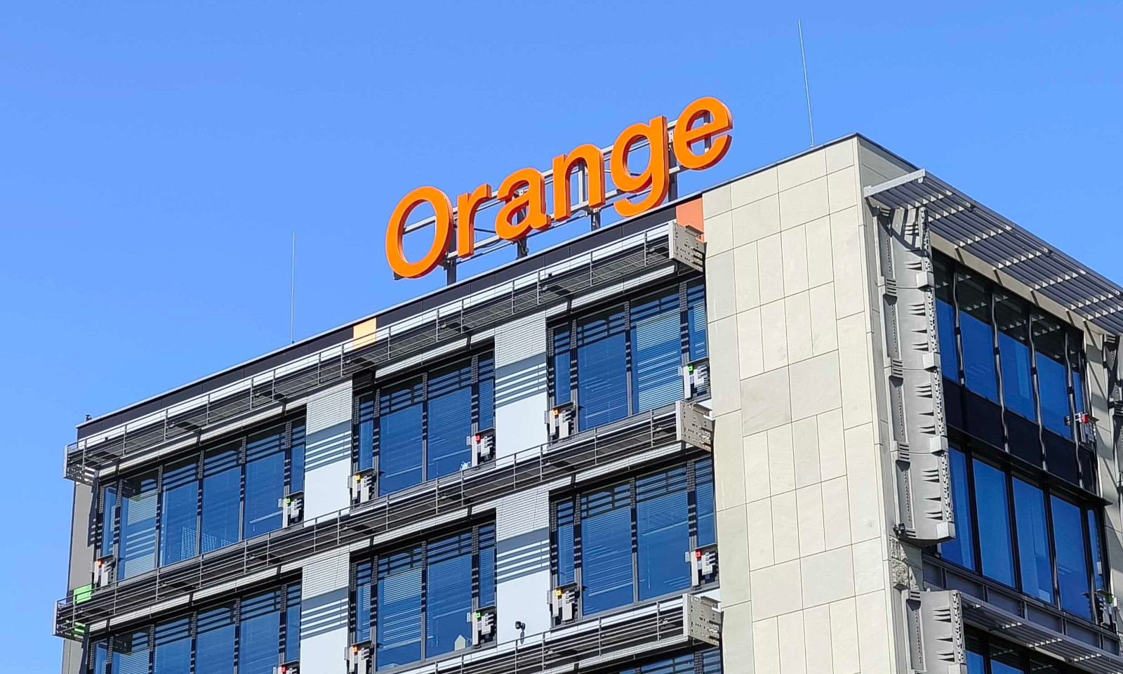 Orange zrealizował strategię. Rok 2024 to wzrosty, ale i spadek przychodów