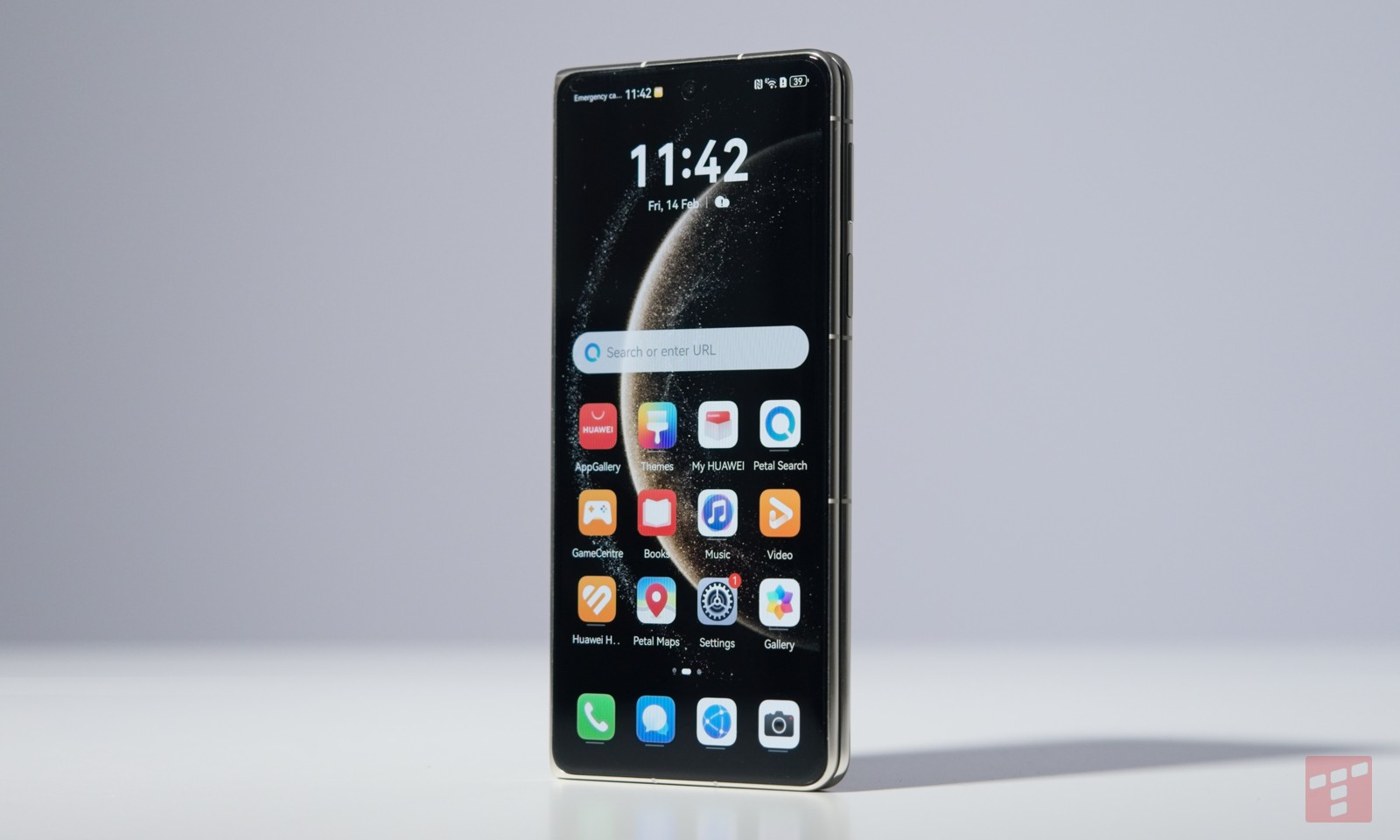 Huawei zawstydził konkurencję. Ten składany smartfon warto kupić