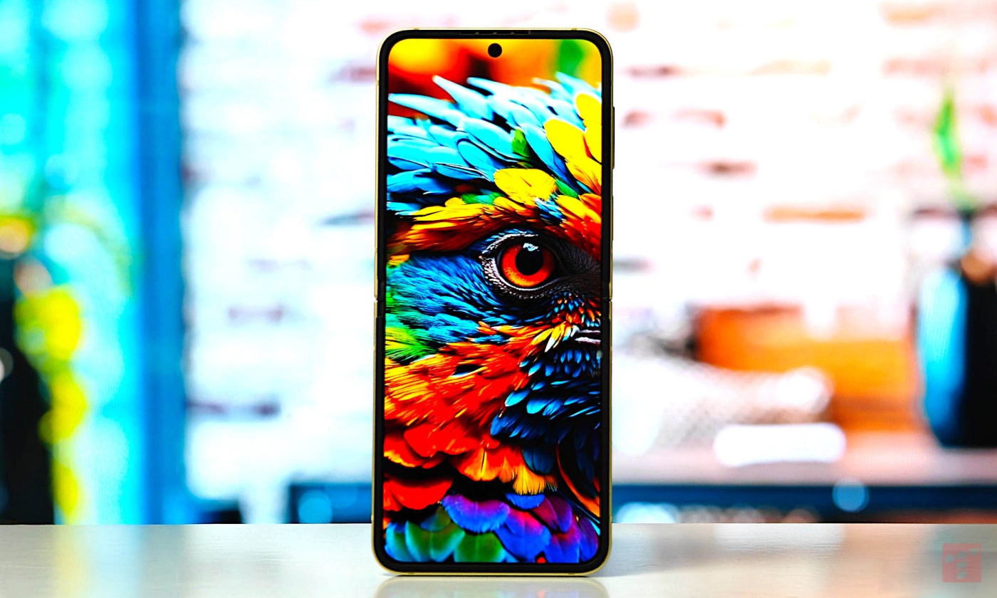 Samsung ulepszy ekran w Galaxy Z Flip7