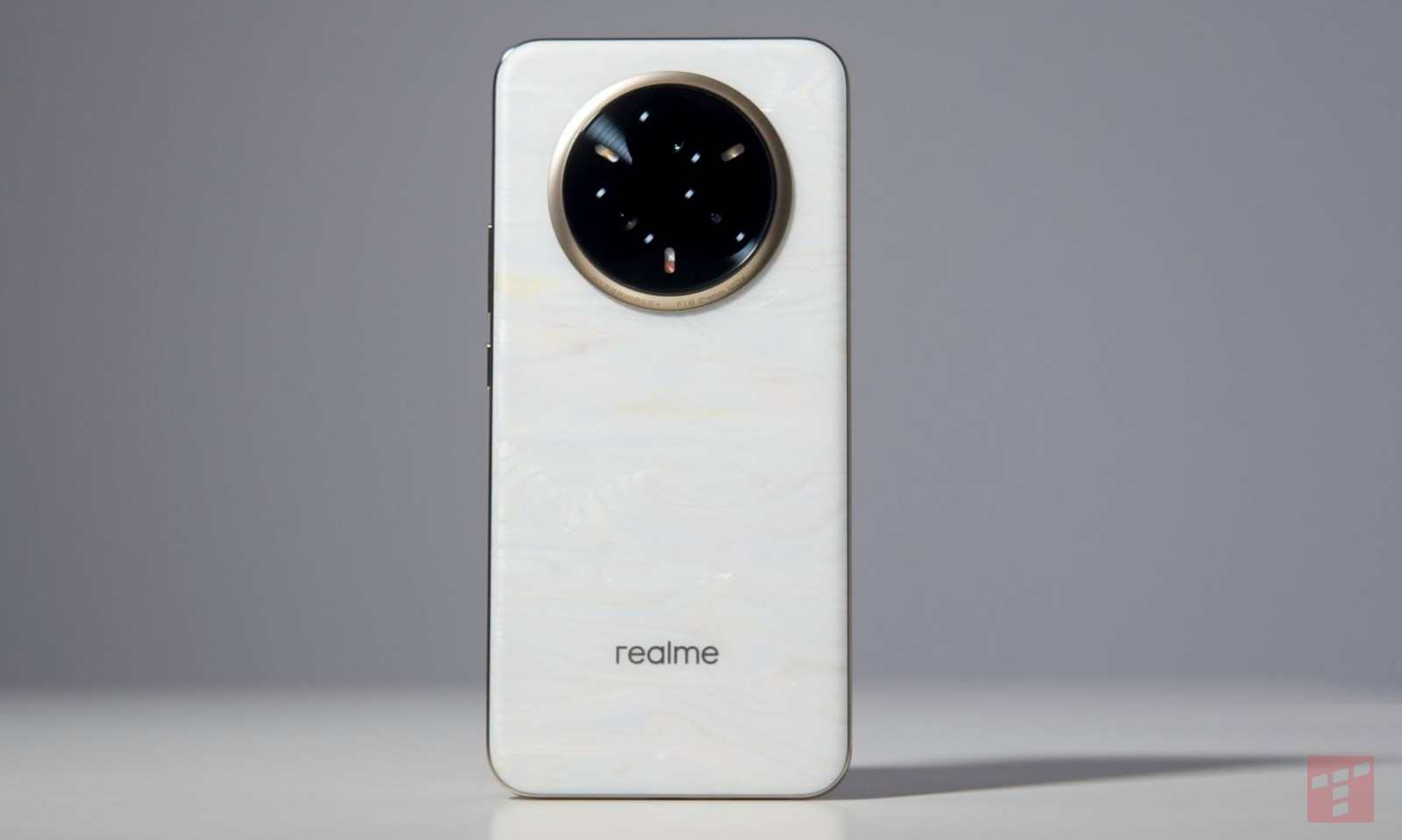 realme 14 Pro: Twój osobisty Party Phone z baterią na całą noc