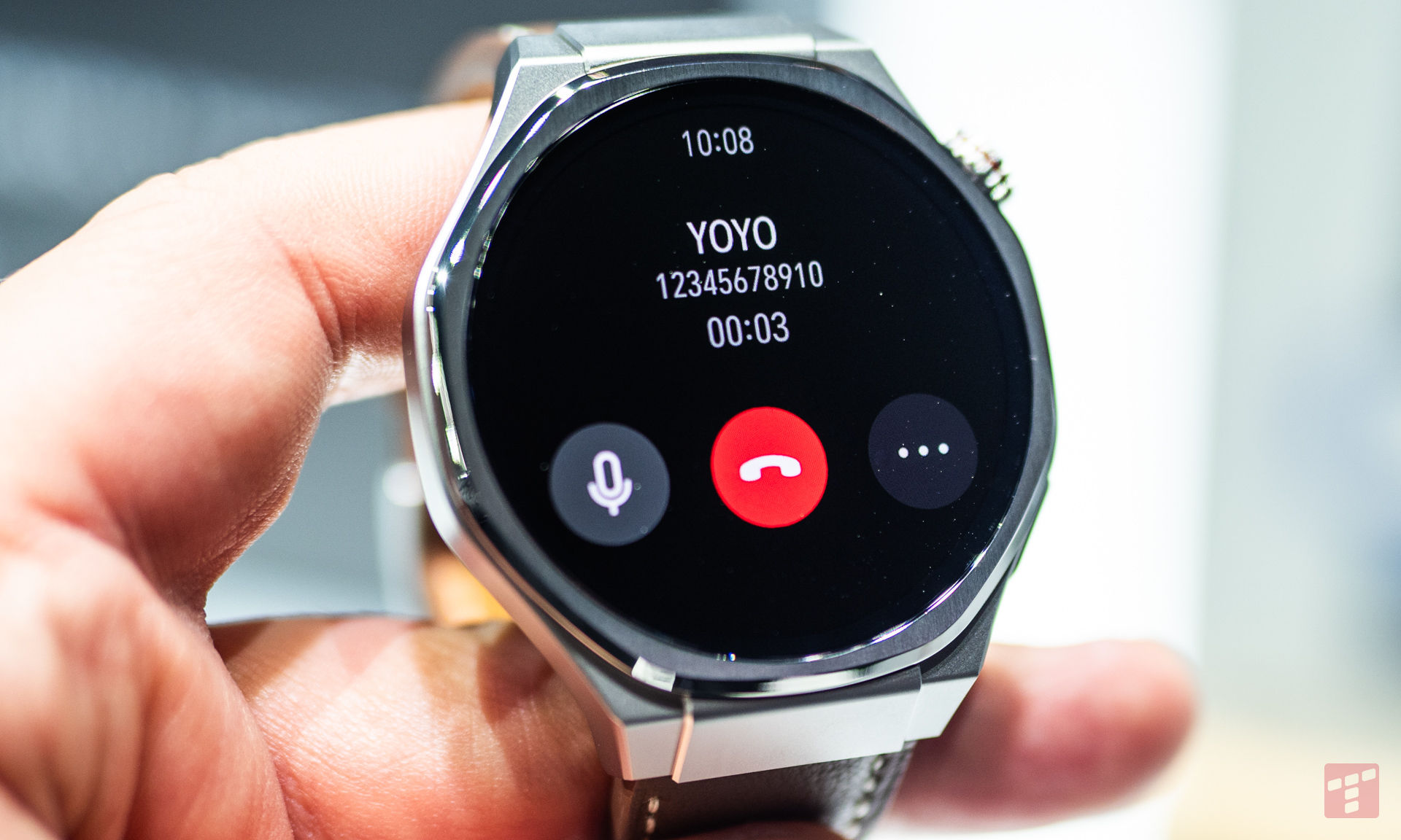 Honor rzuca wyzwanie Huawei. Watch 5 Ultra wkrótce w sprzedaży