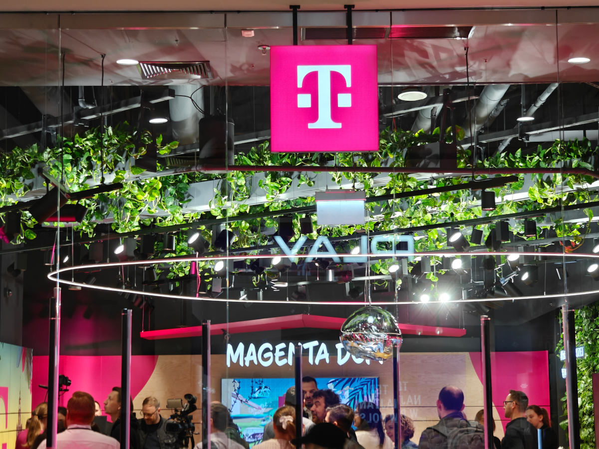 T-Mobile poprawił zasięg. Nowe stacje z 5G Bardziej