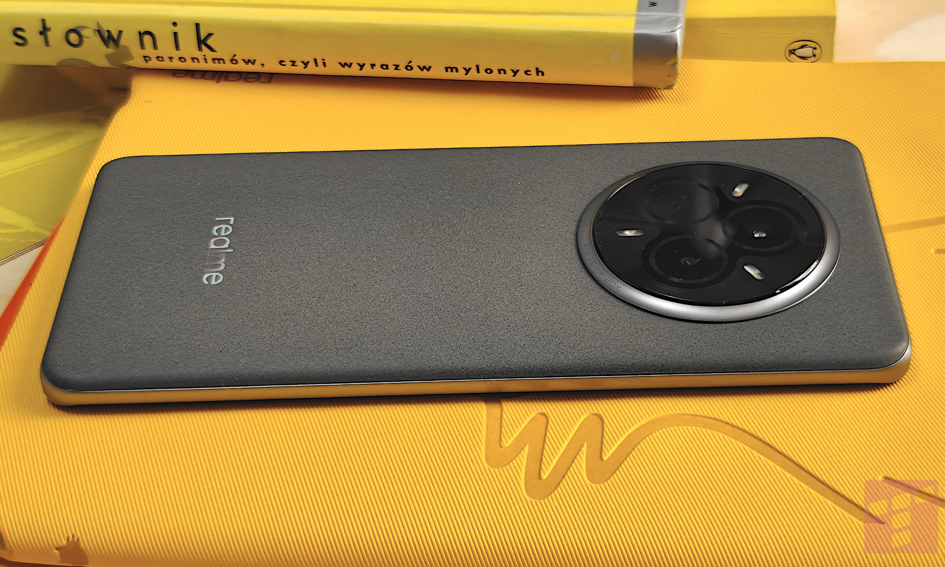 Test Realme 14 Pro 5G. Jest bez plusa, ale ma sporo zalet