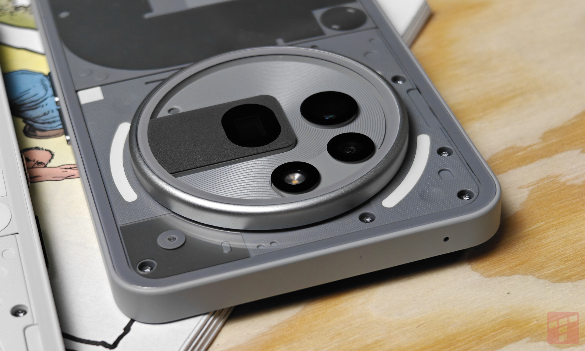 Nothing Phone (3a) i (3a) Pro: oryginalne i bardzo opłacalne (test)