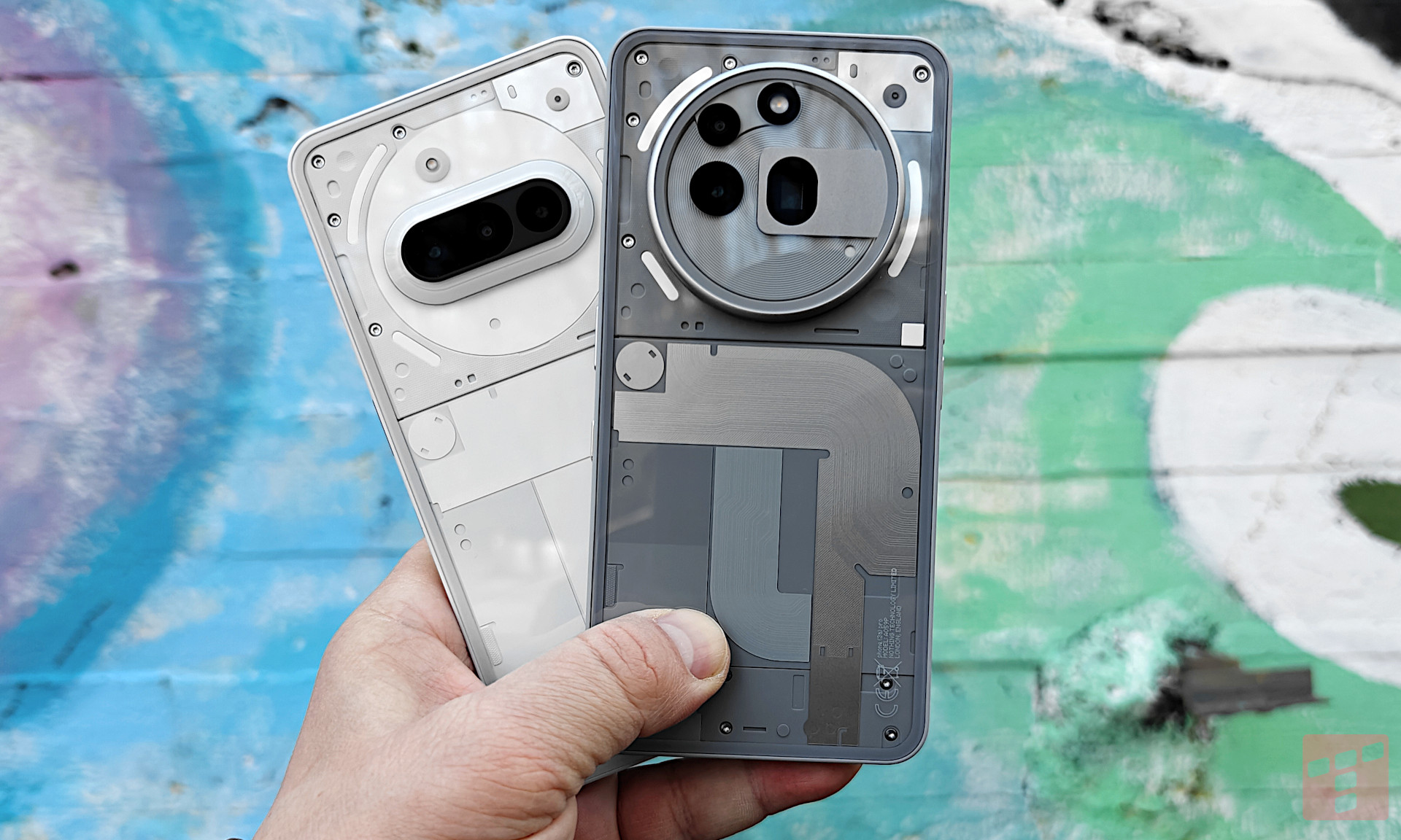 Nothing Phone (3a) i (3a) Pro: oryginalne i bardzo opłacalne (test)