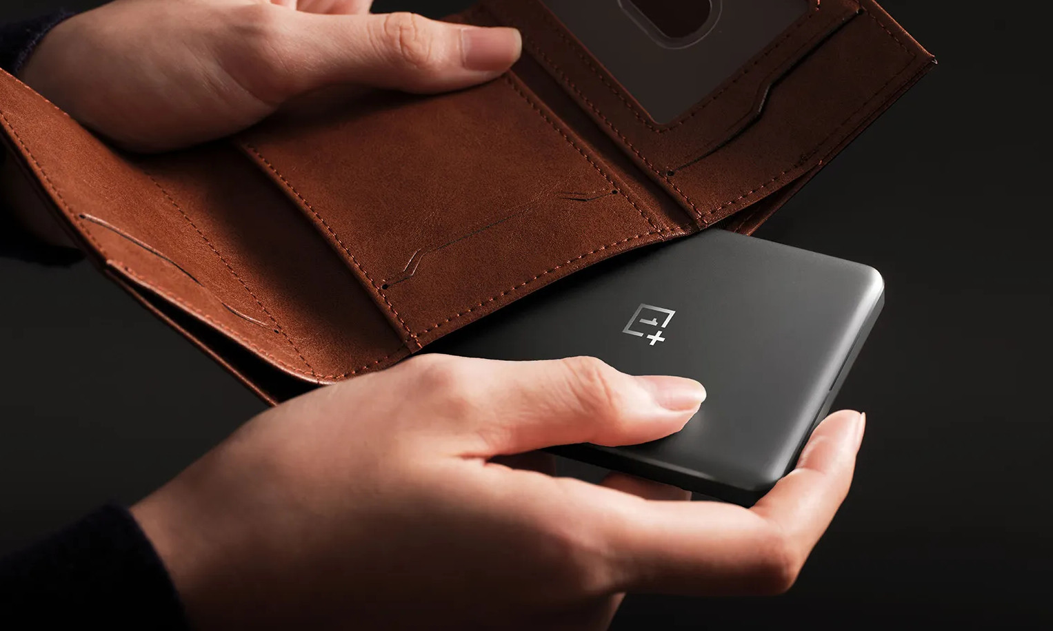 OnePlus z nowym, magnetycznym power bankiem. Przyda się do… iPhone