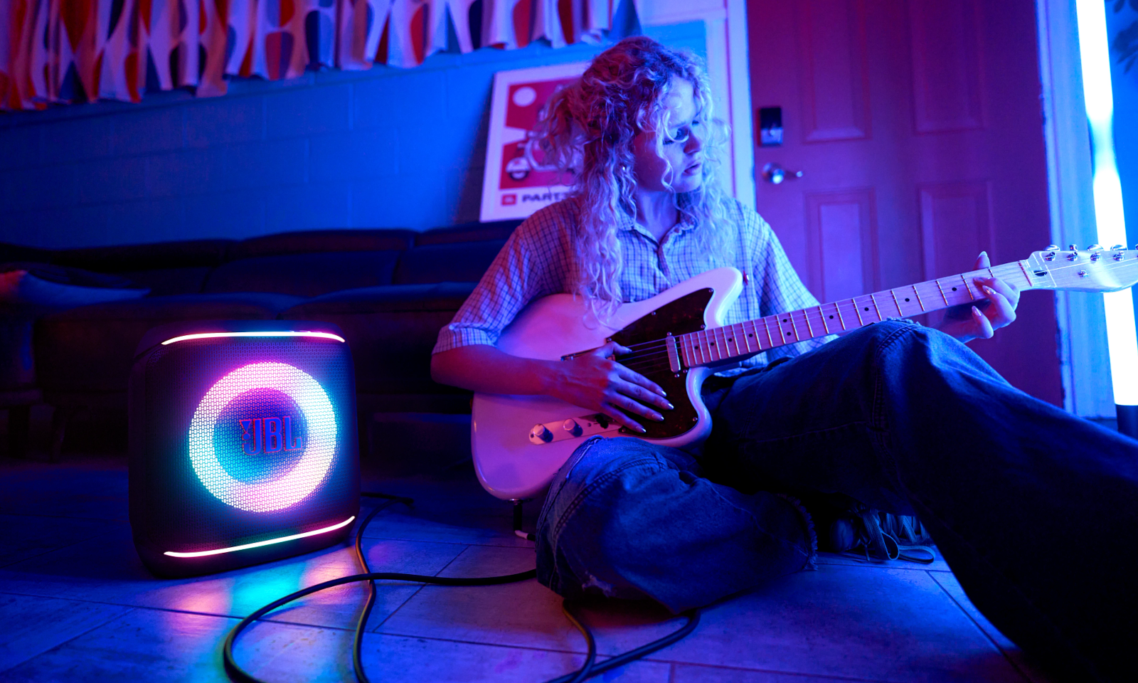 JBL Partybox Encore 2, nowy potwór imprezowy. Grzmi i błyska