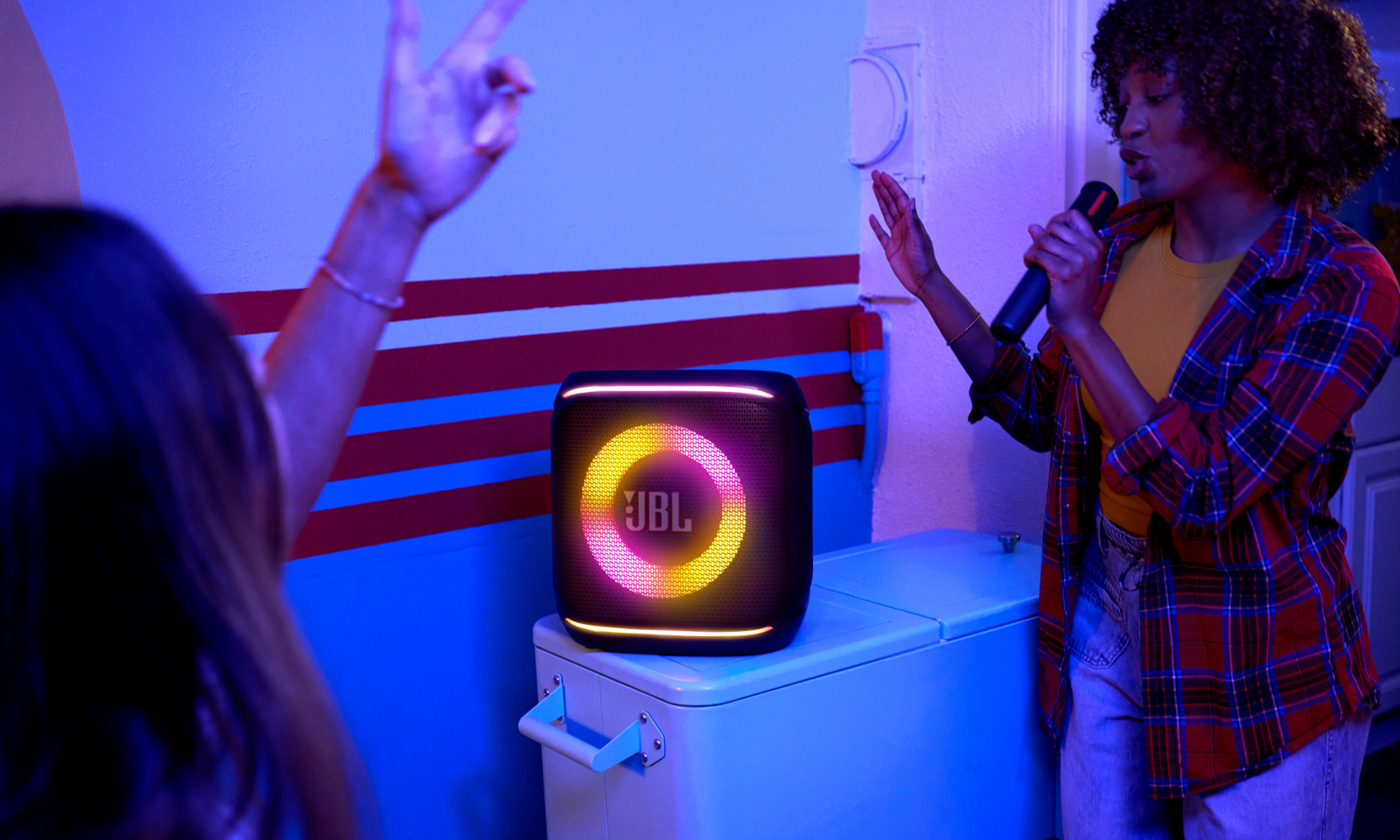 JBL Partybox Encore 2, nowy potwór imprezowy. Grzmi i błyska