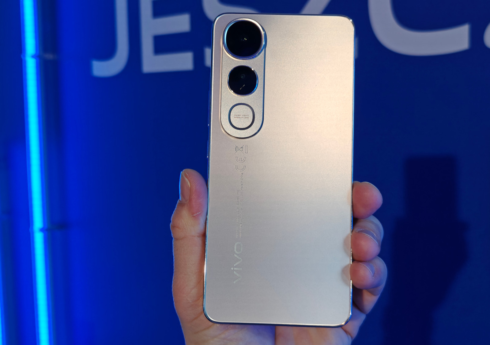 vivo pokazało trzy wyjątkowe smartfony, z których każdy jest inny i każdy wybitny, a wkrótce trafią do sklepów