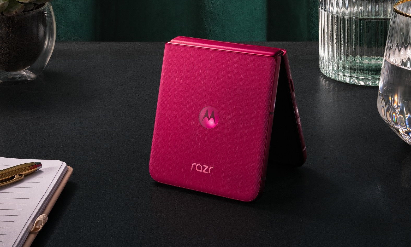 Motorola Razr 60 i Razr 60 Ultra w Polsce od maja. Oto ceny