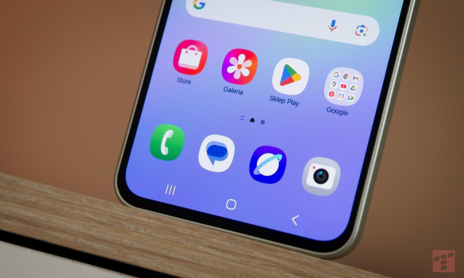 Smartfon na pierwszą komunię? Ten model sprawdzi się idealnie