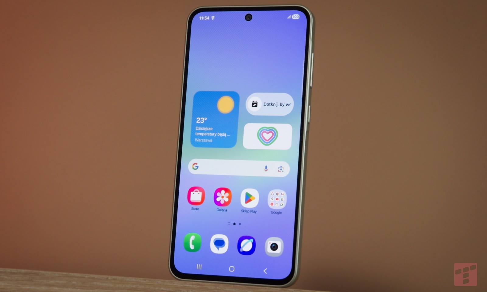 Smartfon na pierwszą komunię? Ten model sprawdzi się idealnie