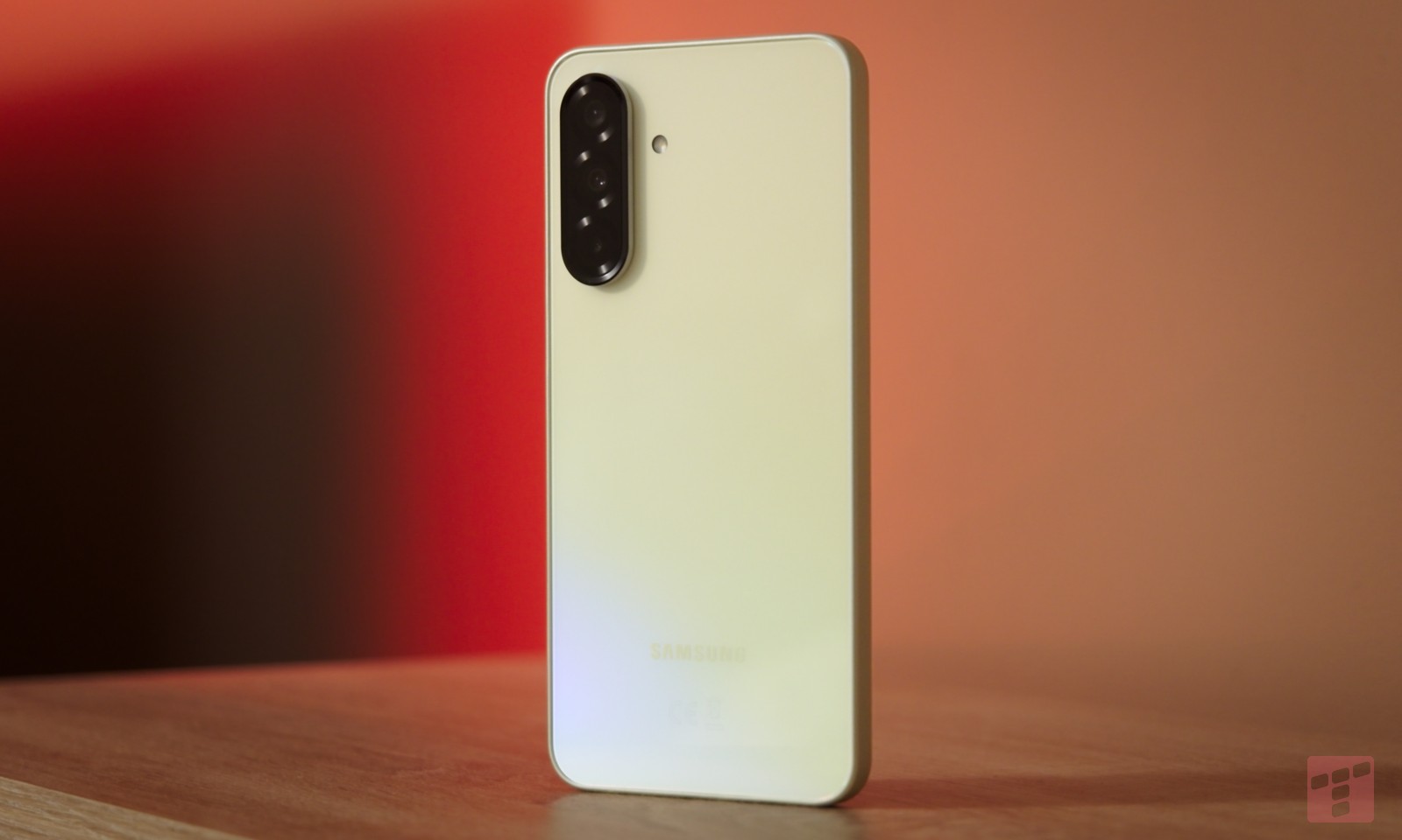 Smartfon na pierwszą komunię? Ten model sprawdzi się idealnie