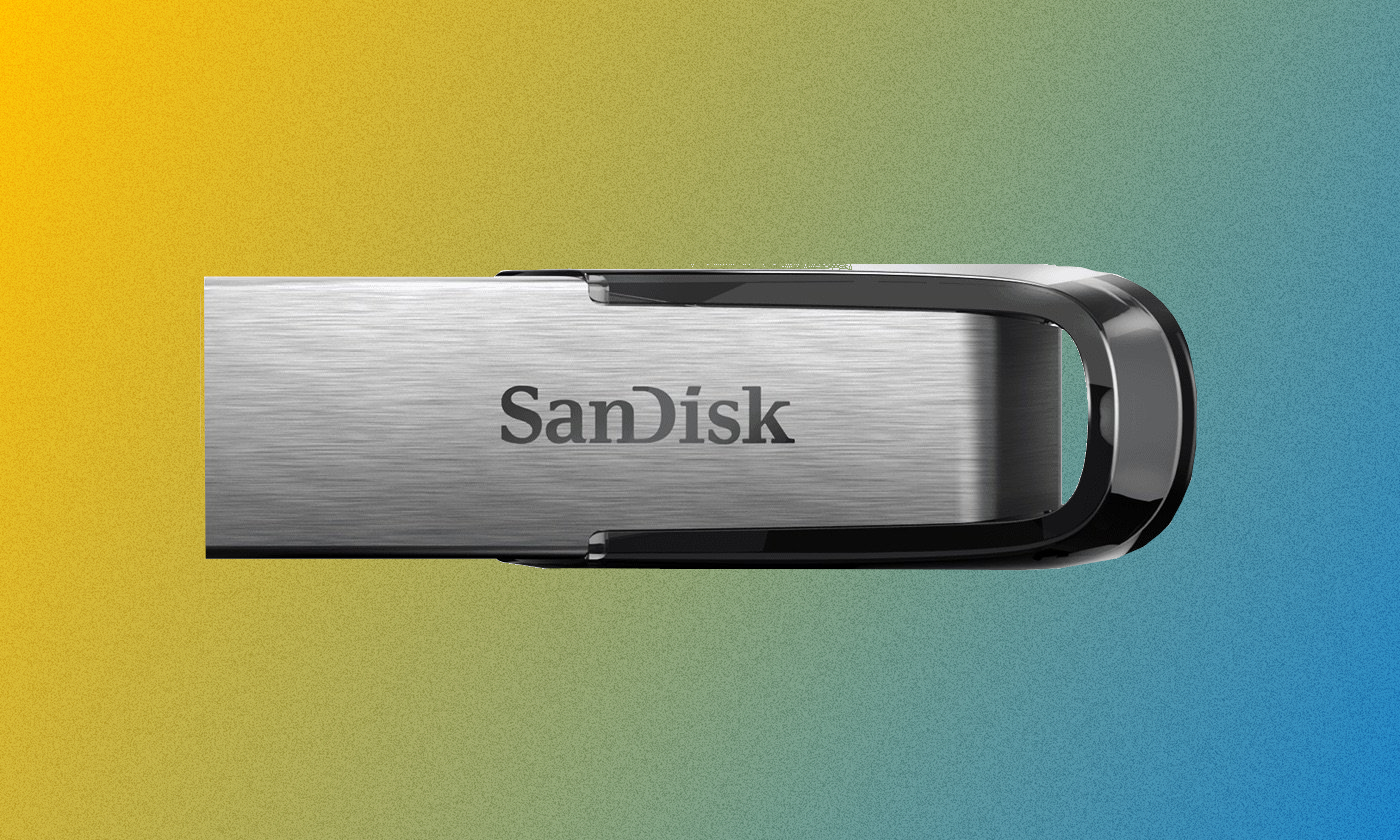 Ten pendrive dziś kosztuje tylko 25,90 zł, a zmieścisz na nim najważniejsze pliki i szybko je przerzucisz
