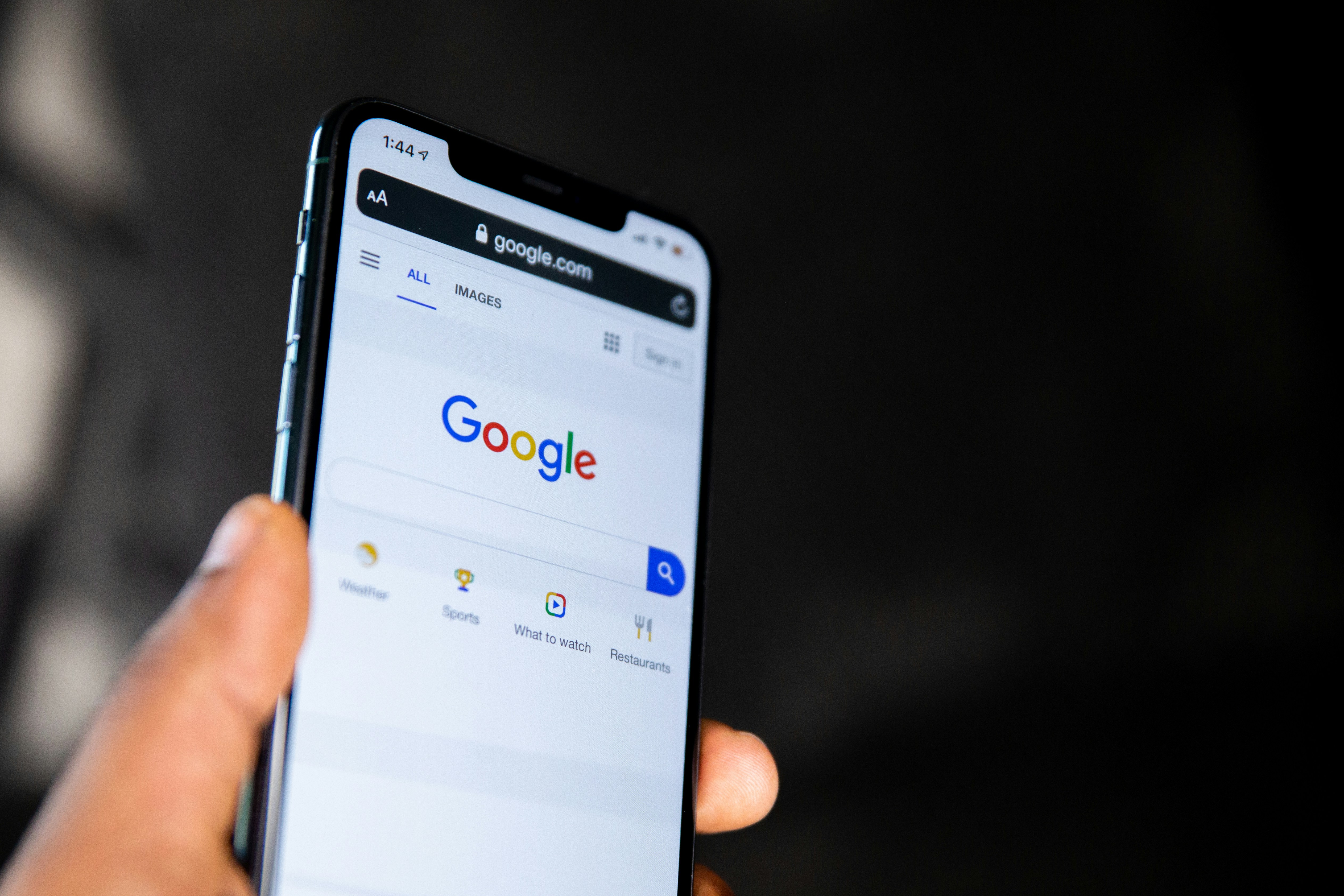 Google przestaje być zwykłą wyszukiwarką. Kontrowersyjna funkcja trafia do szerszego grona
