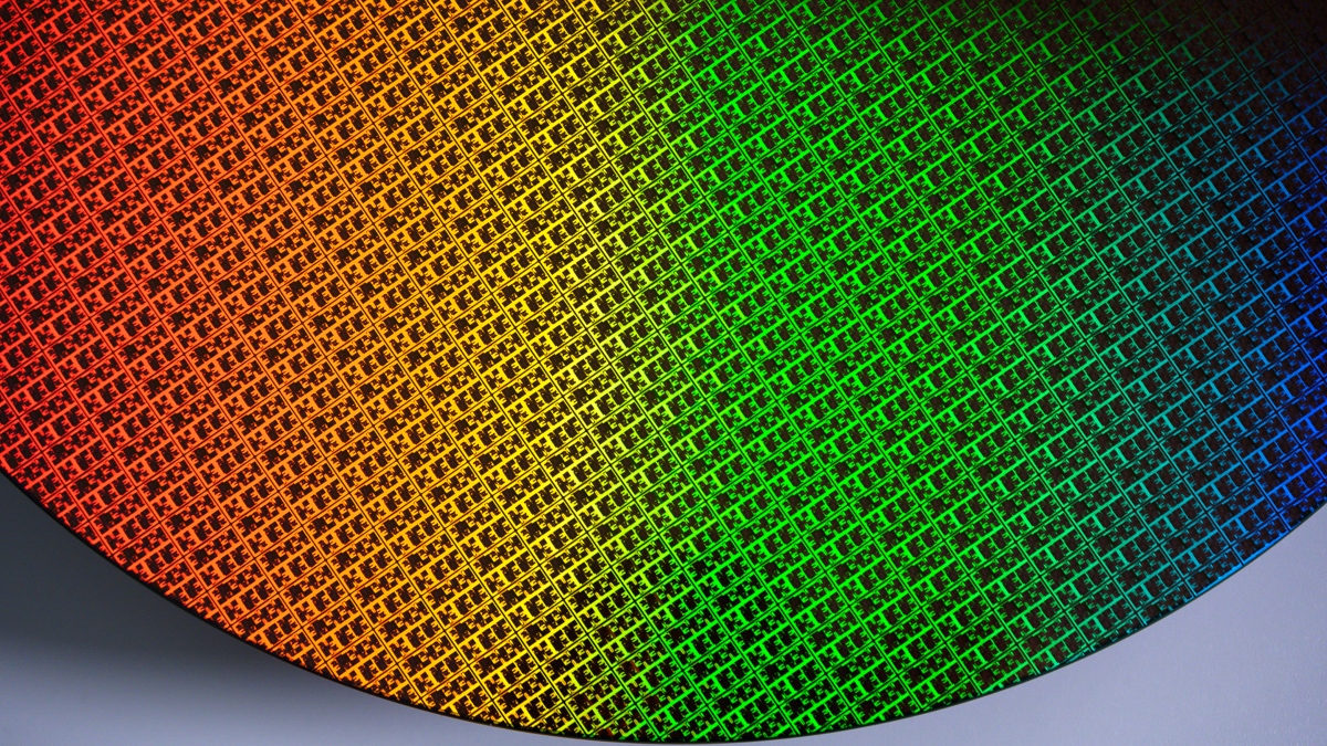 Intel zaciera ręce. Trwają rozmowy z Microsoftem, Google i NVIDIĄ
