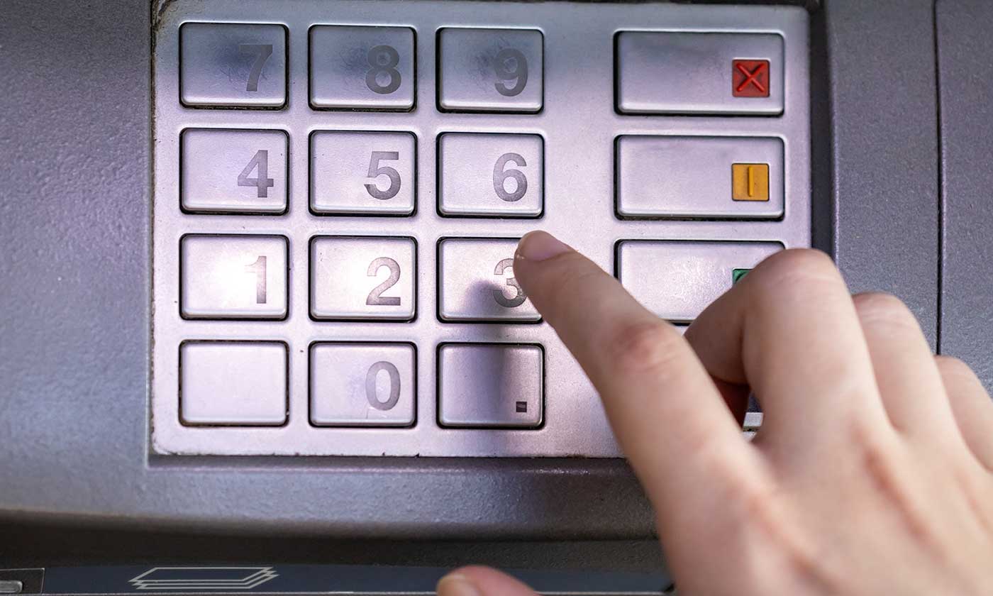 Oszukiwał na słynne kody. "Ja ci odeślę potem, bo mi nie działa"