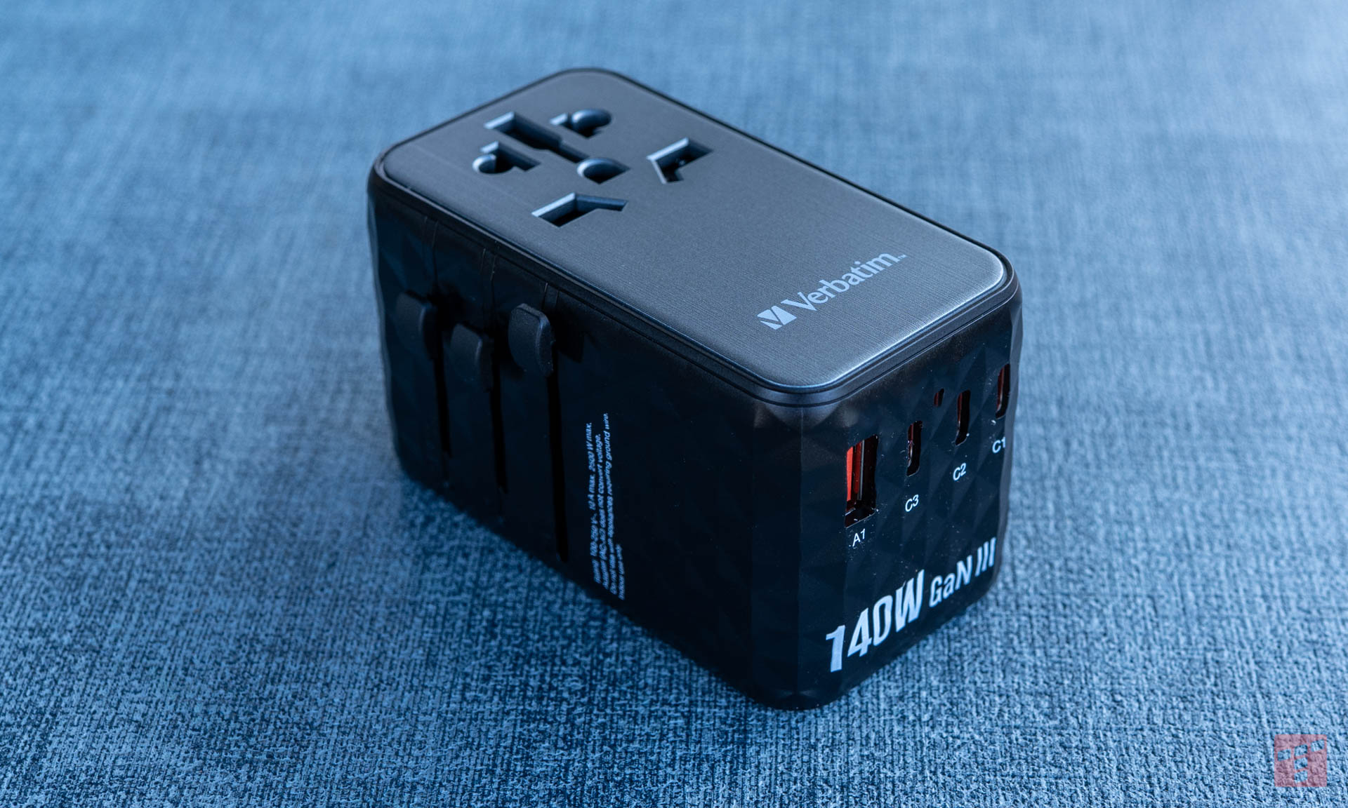 Verbatim Charge ‘n’ Travel Diamond 140W – jeden adapter, by rządzić wszystkimi gniazdkami (test)