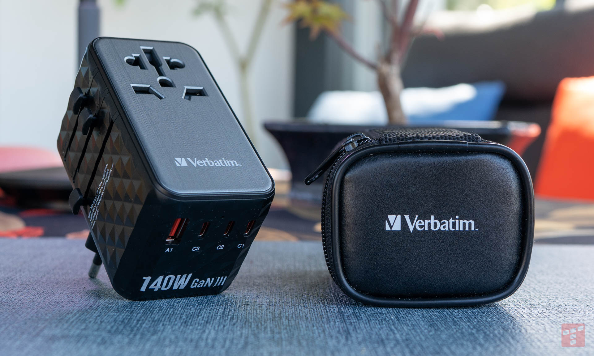 Verbatim Charge ‘n’ Travel Diamond 140W – jeden adapter, by rządzić wszystkimi gniazdkami (test)