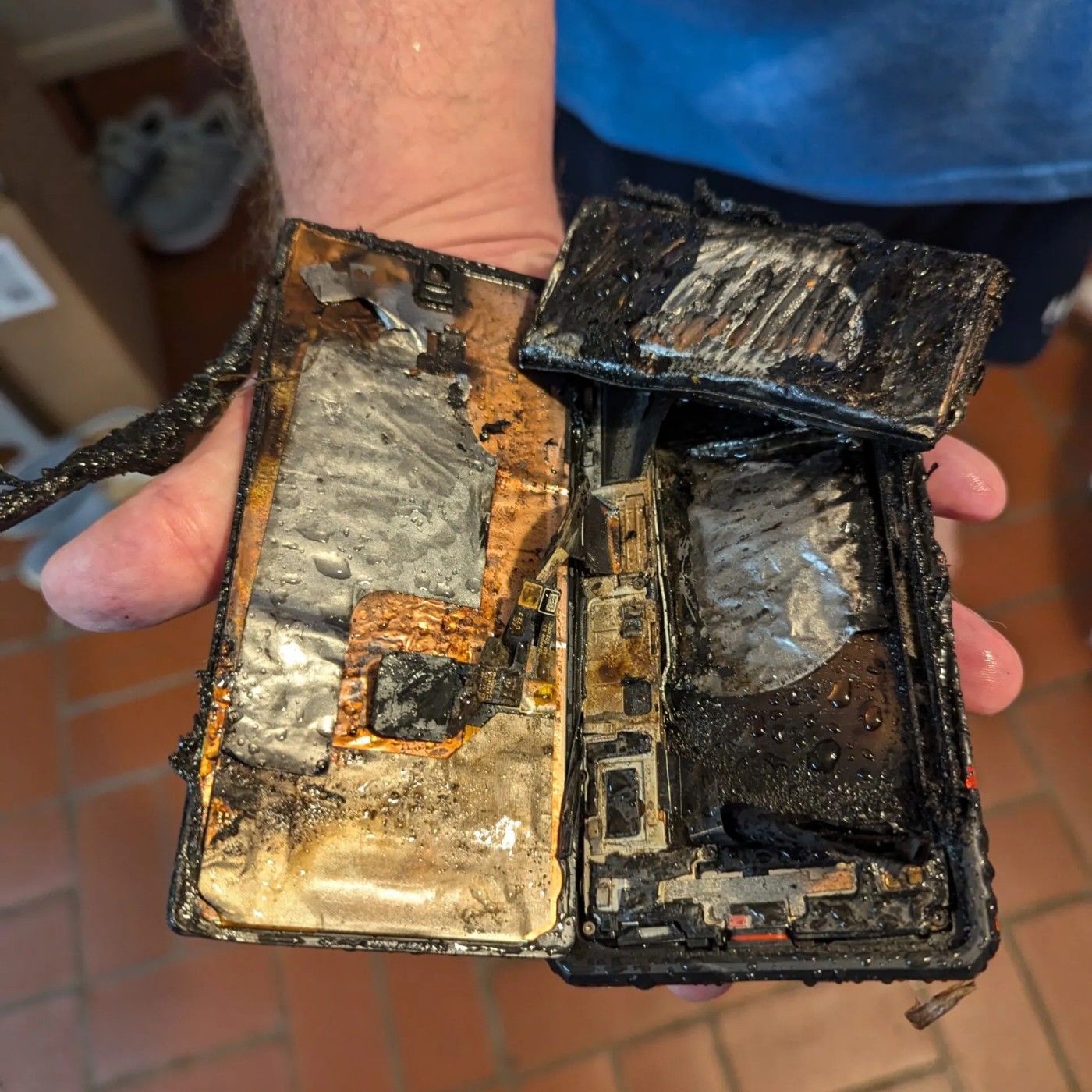 Twój Pixel 6a to tykająca bomba? Są nowe raporty o samozapłonach baterii