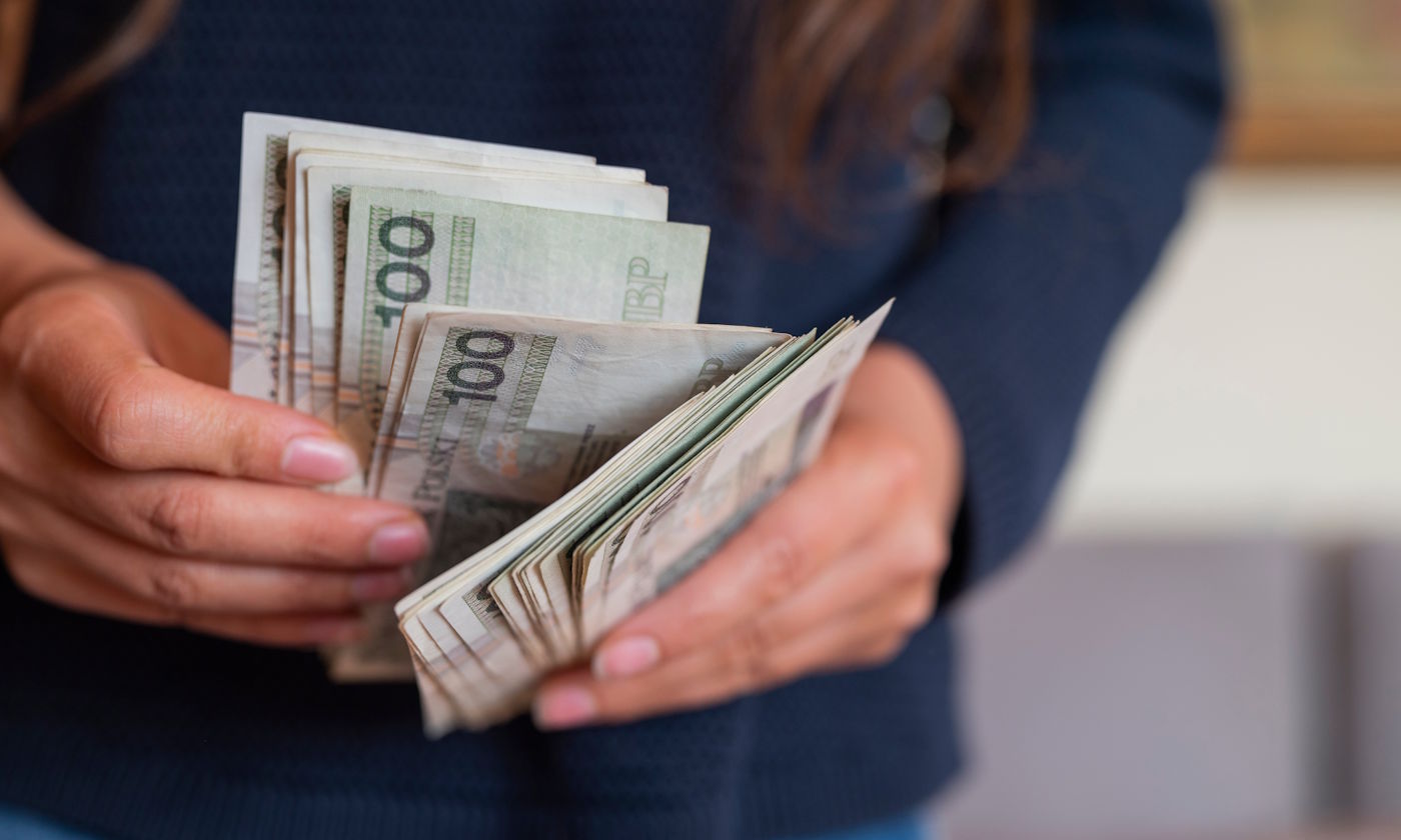 Zacznij wypłacać gotówkę. Apelują o to banki