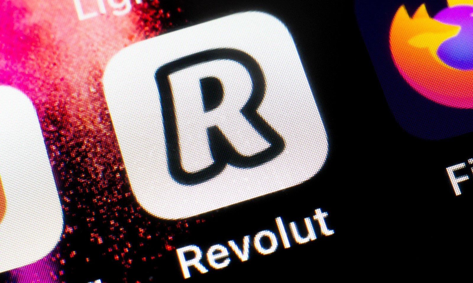 Revolut rozpycha się i zapowiada nowości. Wprowadzi je też w Polsce