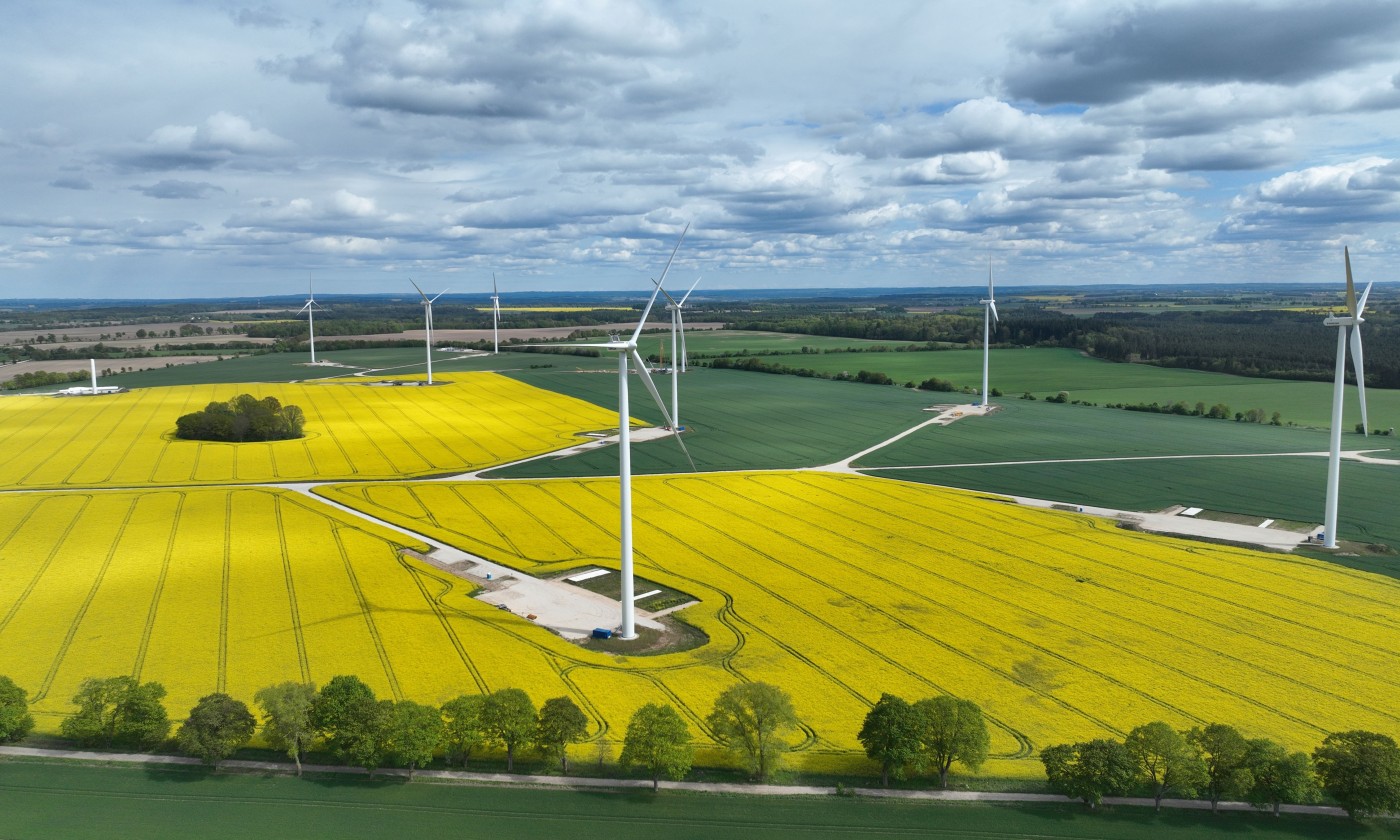 Grupa Polsat Plus i ZE PAK uruchamiają nową farmę wiatrową