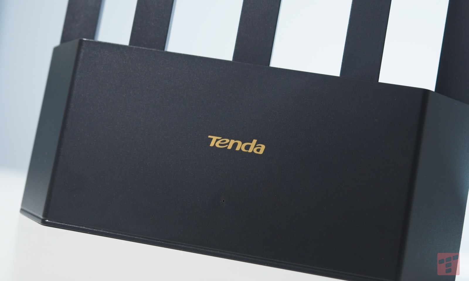 Wi-Fi 7 bez sprzedawania nerki? Z Tenda TE6L Pro to możliwe