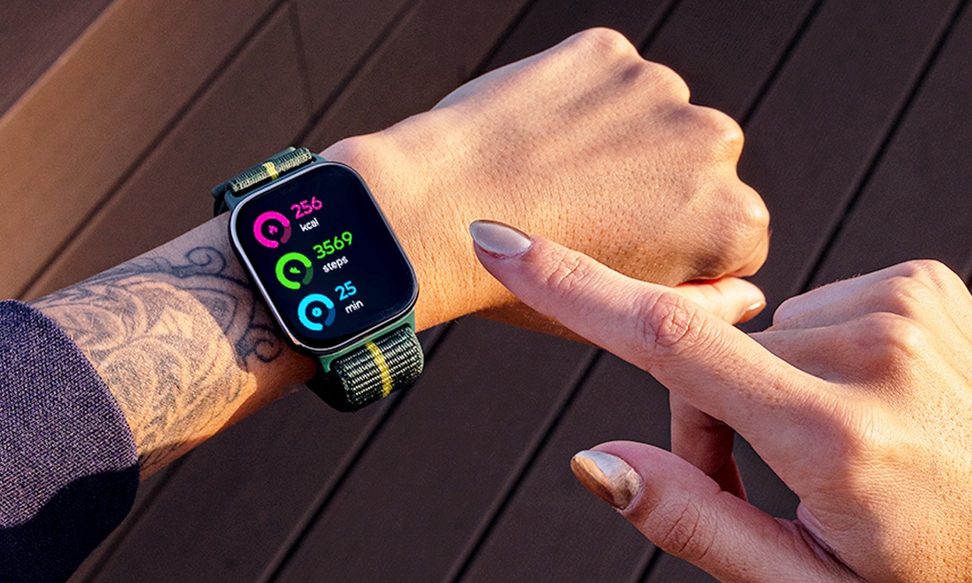 Moto Watch Fit już w Polsce. GPS i 16 dni na baterii za 349 zł