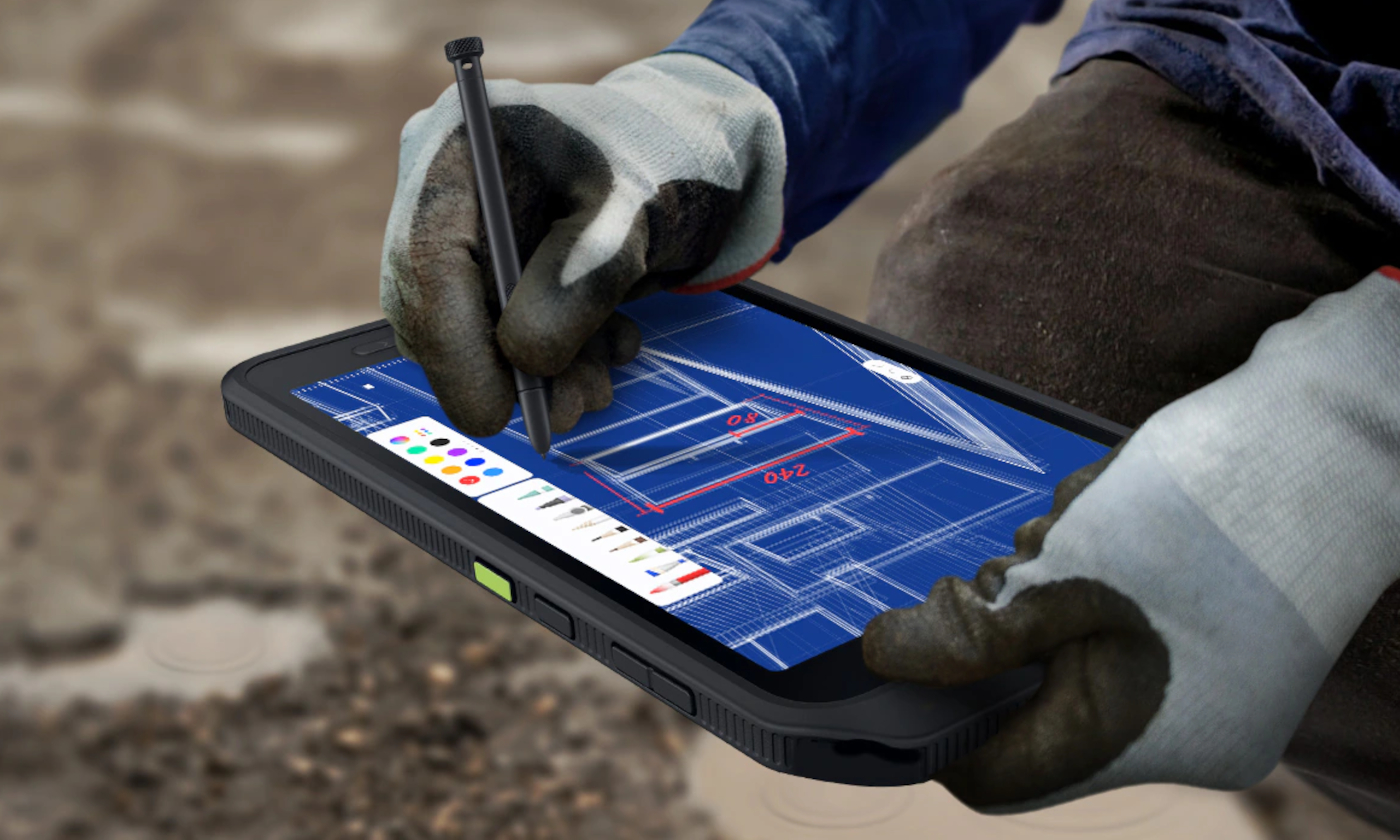 Ten miniaturowy tablet to mistrzostwo świata. Jest pancerny, ma 5G i możesz z niego dzwonić
