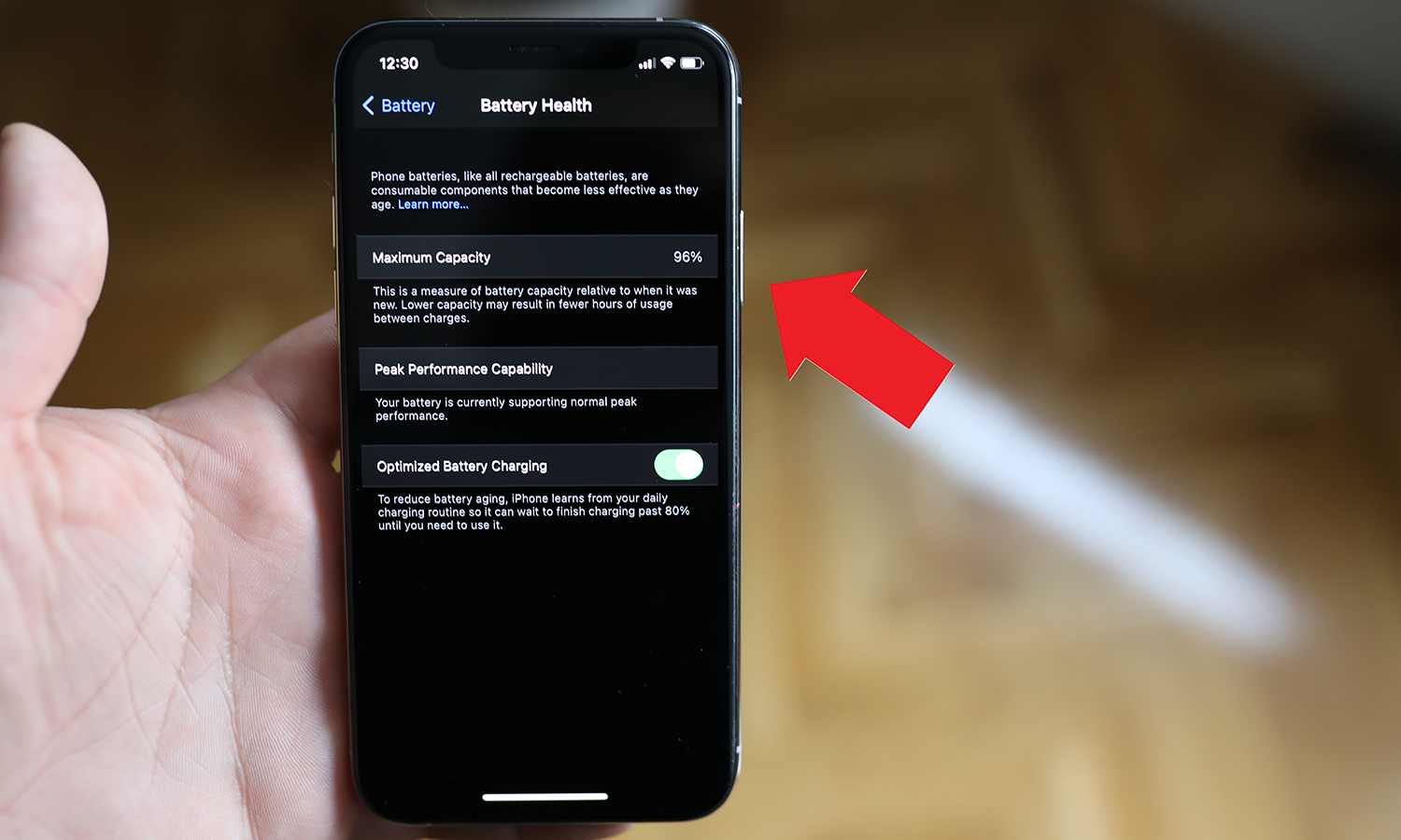 Jak wydłużyć czas pracy baterii w iPhonie? Oto 8 sposobów