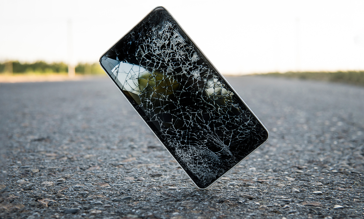 Pilnie usuń to z telefonu. Kradnie pieniądze z kont Polaków