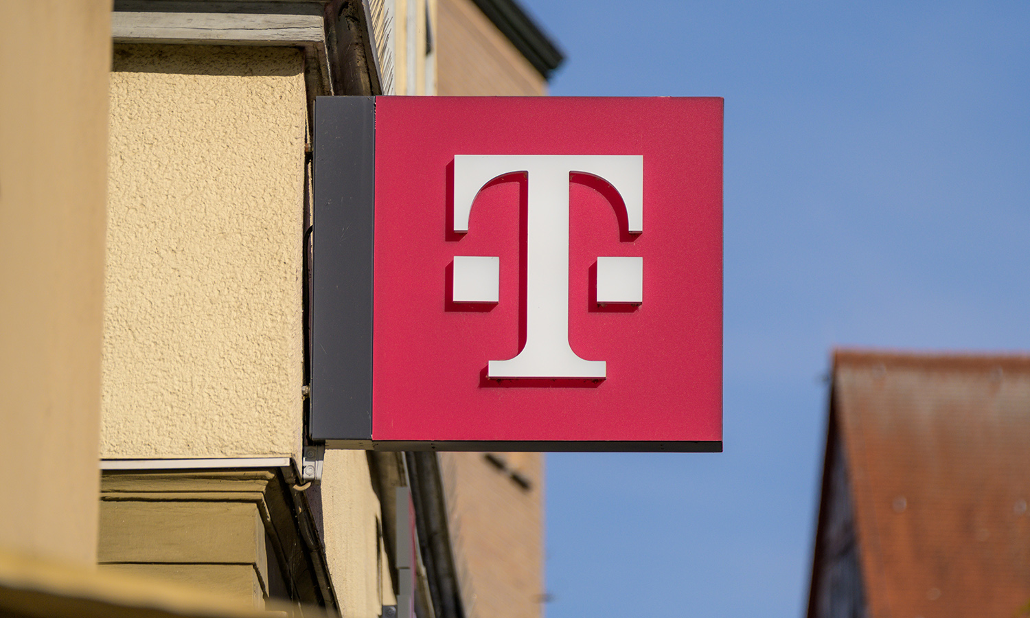 T-Mobile: Przez 5 lat nie zapłacisz więcej. Ale i tak jest drogo