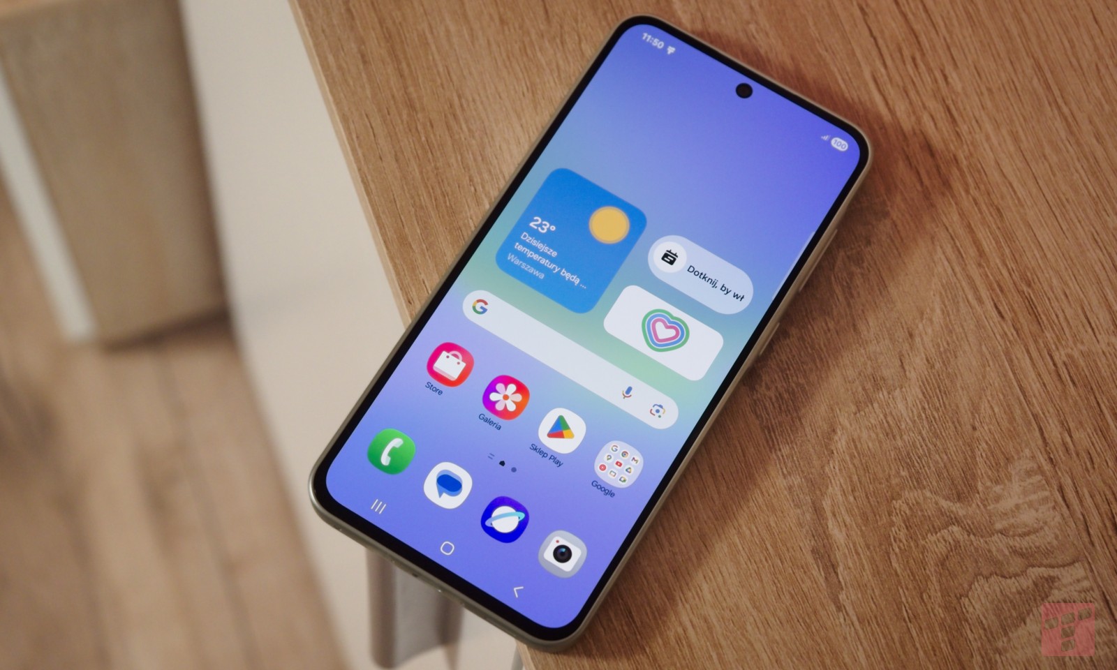 Ten telefon to hit Samsunga. Teraz kupisz go 400 zł taniej