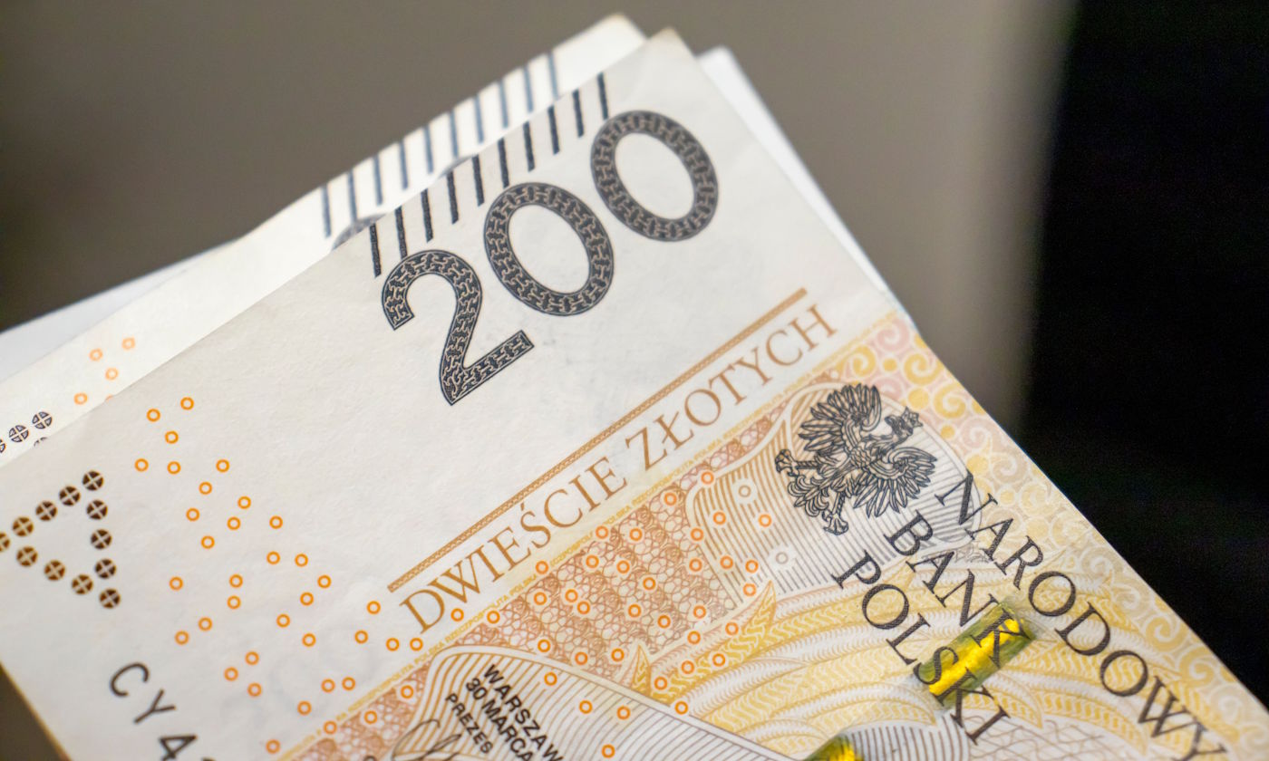 Zapłacił gotówką za zakupy w piekarni. Grozi mu więzienie